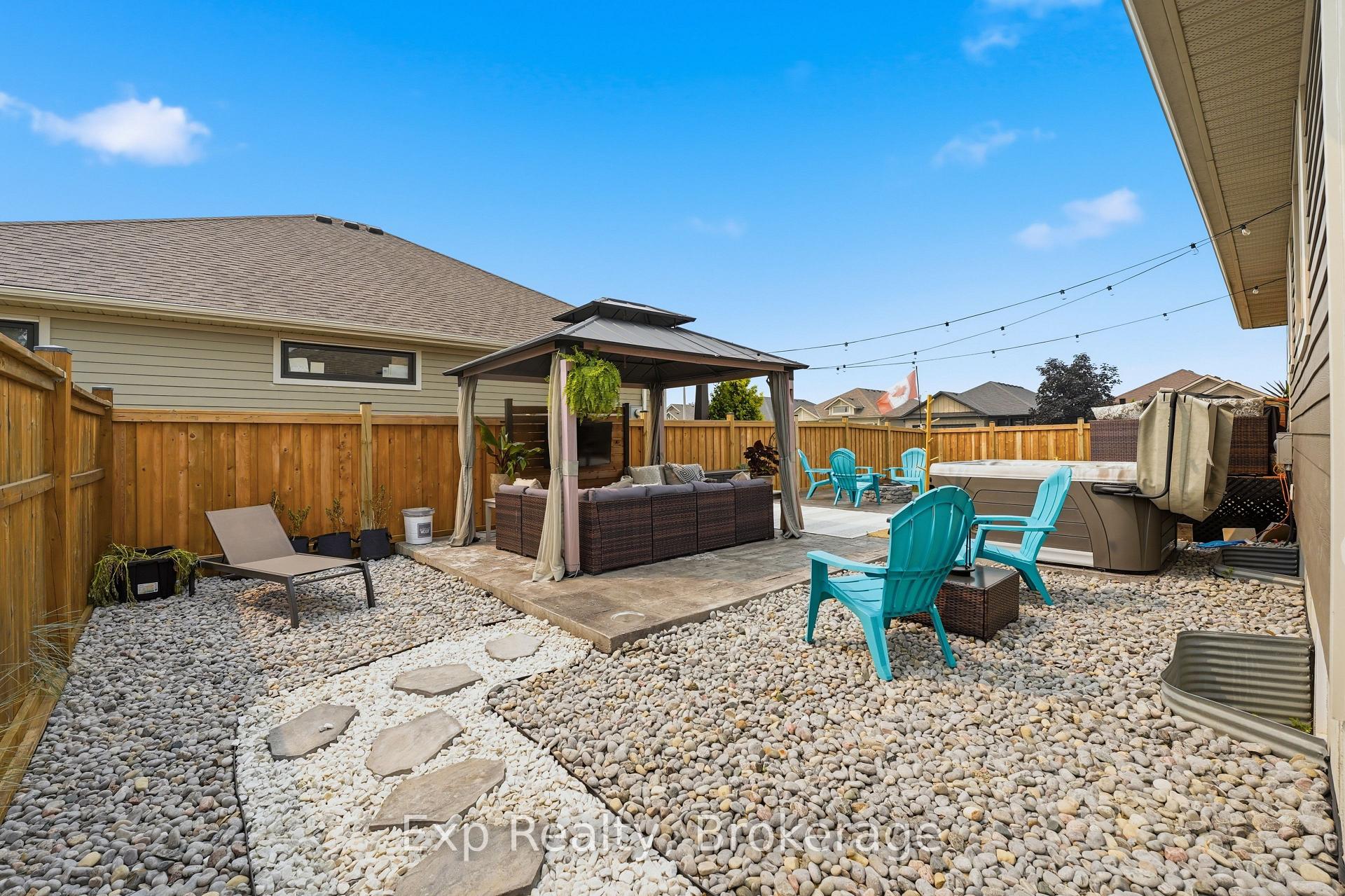 Photo 41 of 7 Tessa Boulevard, Belleville, Belleville Ward — HOMEH