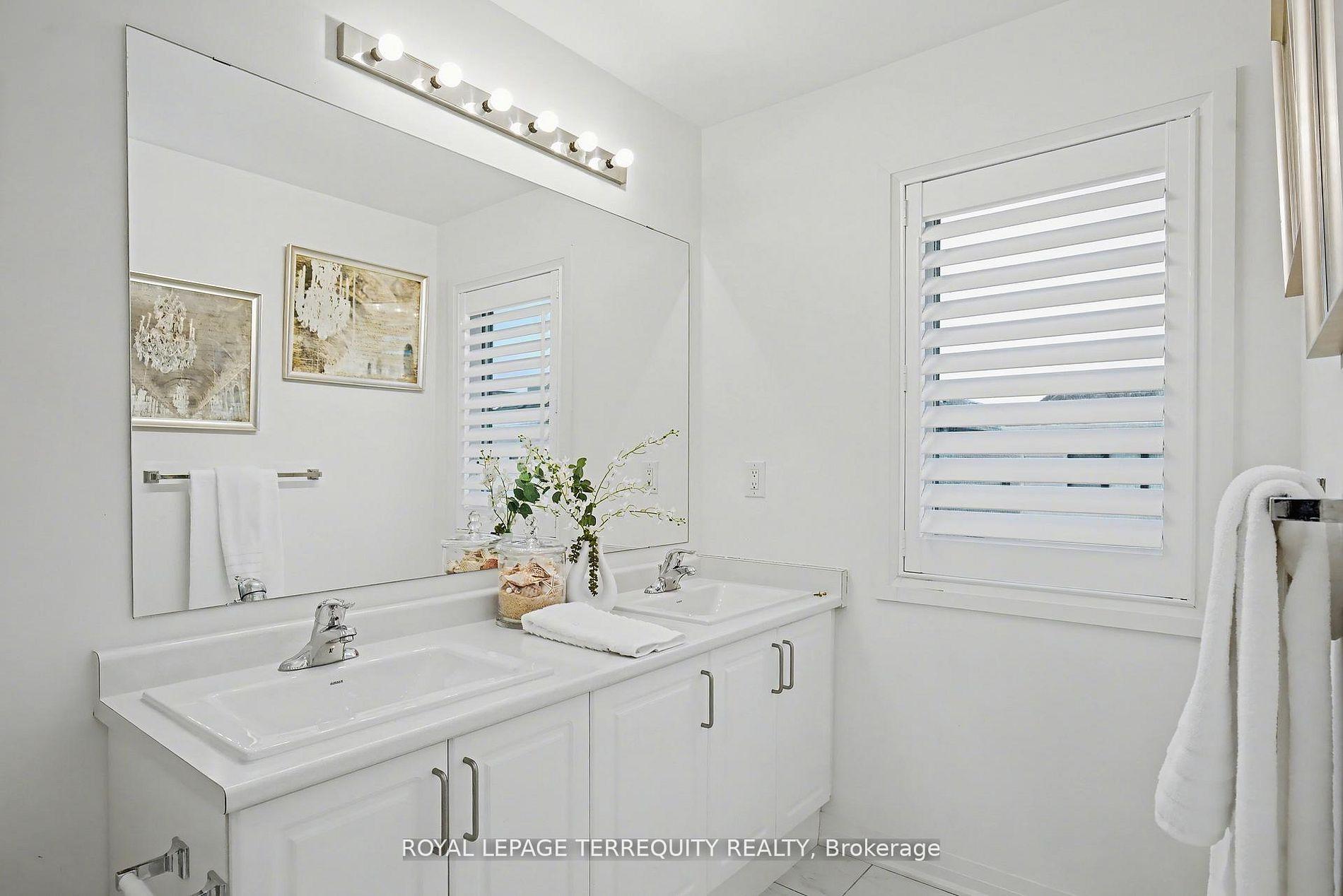 Photo 26 of 39 Crows Nest Lane, Clarington, Bowmanville — HOMEH