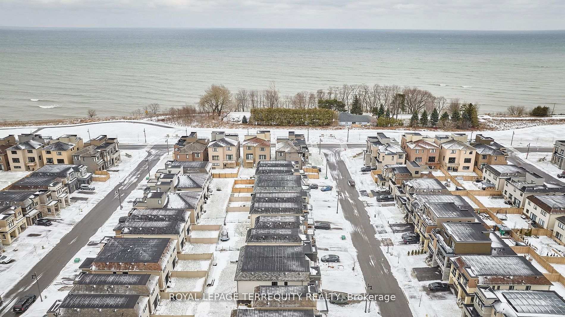 Photo 31 of 39 Crows Nest Lane, Clarington, Bowmanville — HOMEH