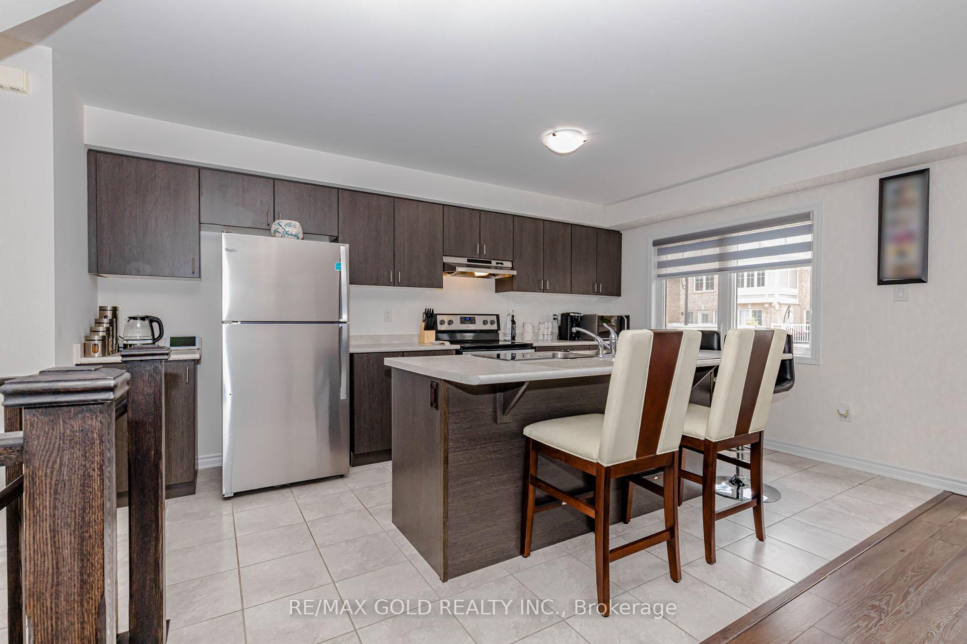 Photo 11 of 283 Casson Point, Milton, Ford — HOMEH