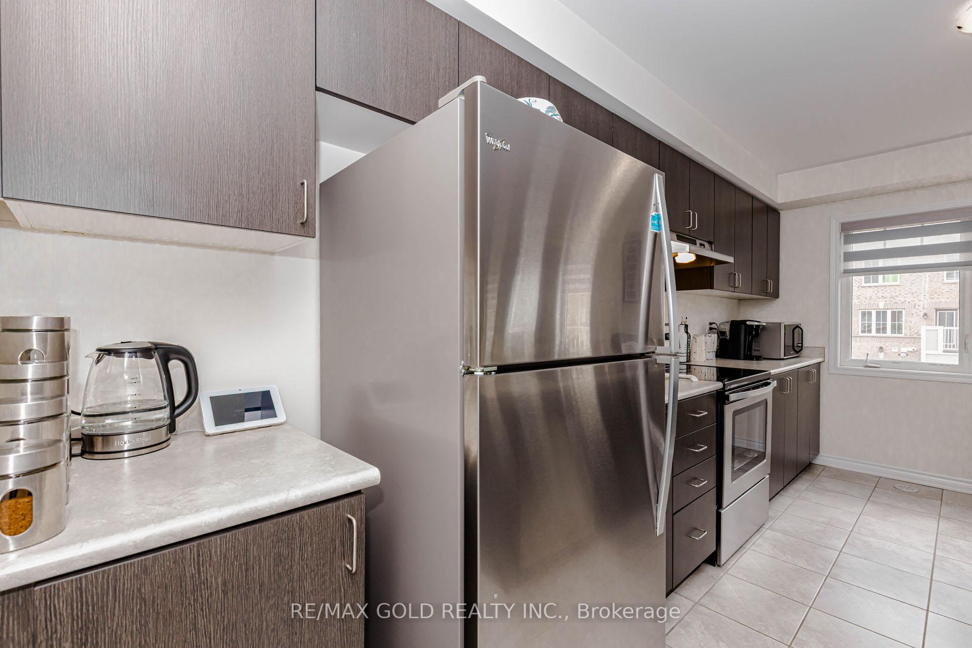 Photo 15 of 283 Casson Point, Milton, Ford — HOMEH