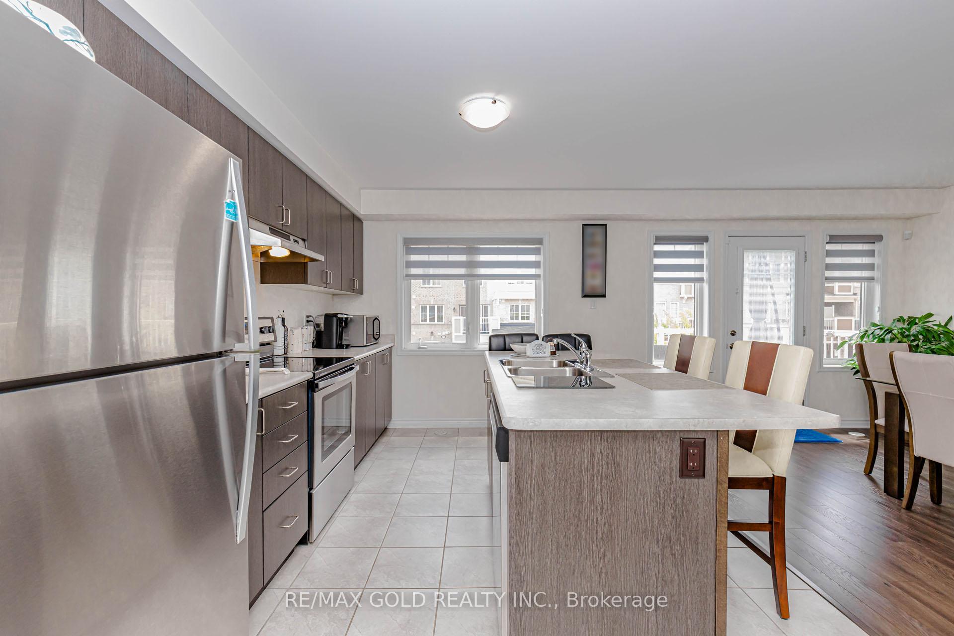 Photo 16 of 283 Casson Point, Milton, Ford — HOMEH