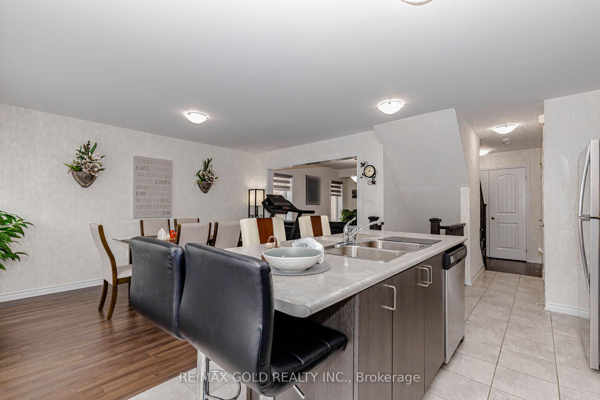 Photo 18 of 283 Casson Point, Milton, Ford — HOMEH