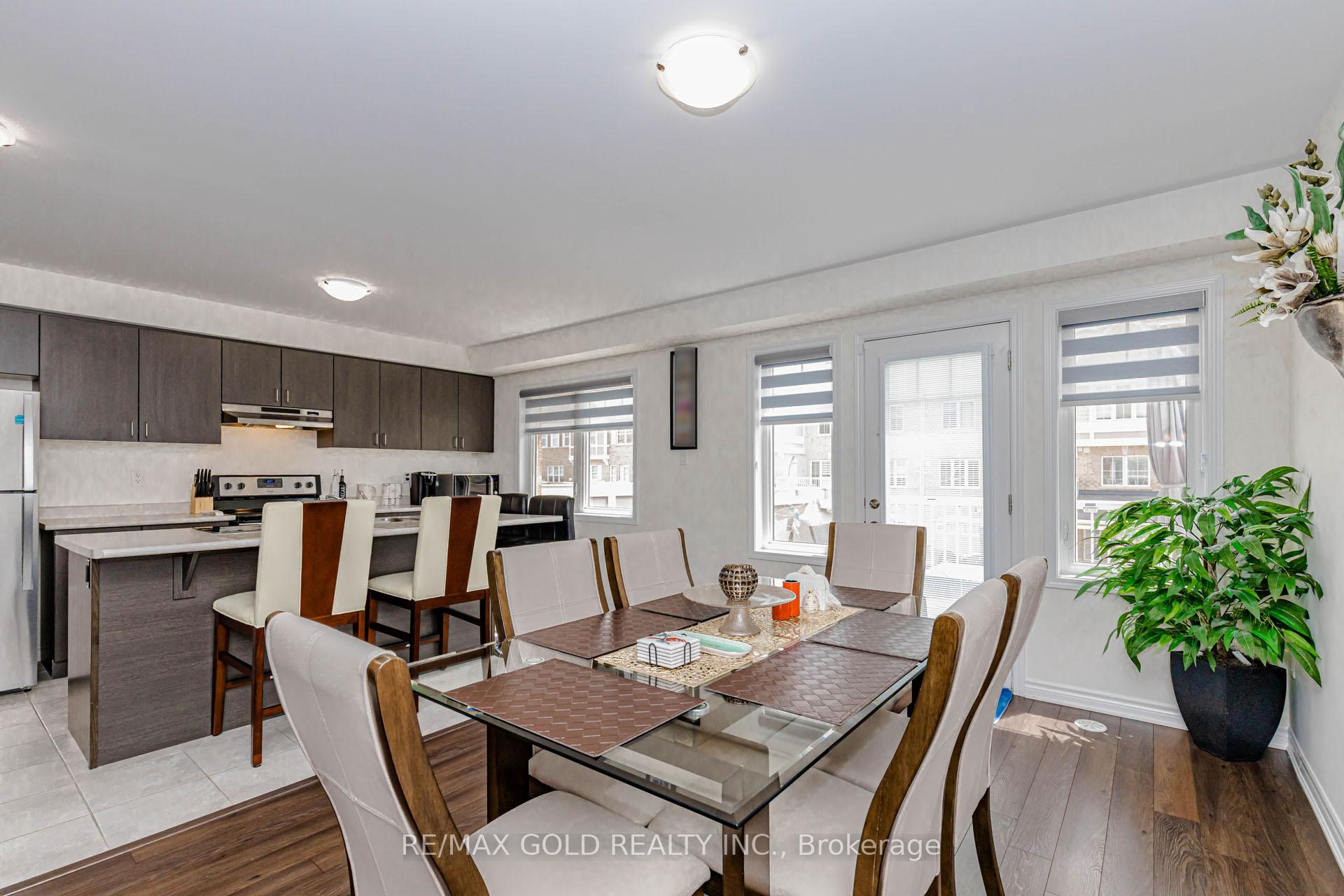 Photo 21 of 283 Casson Point, Milton, Ford — HOMEH