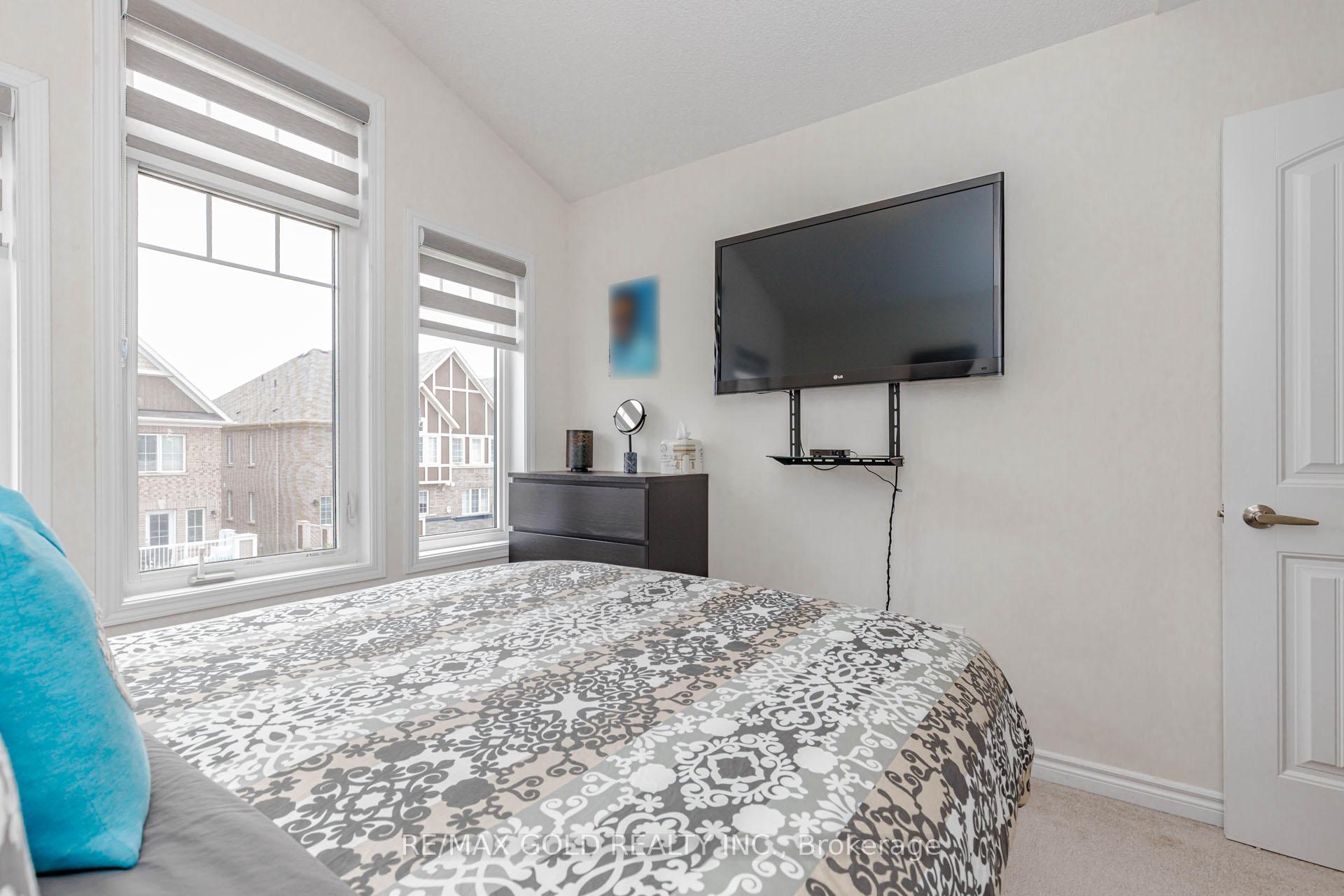Photo 40 of 283 Casson Point, Milton, Ford — HOMEH