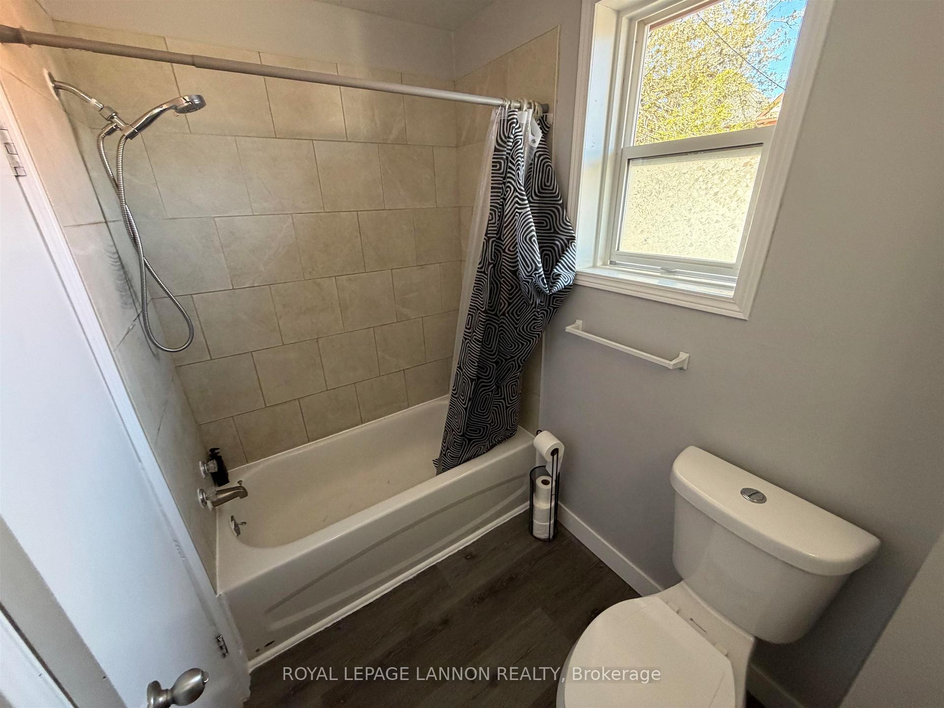 Photo 6 of 1113 Walsh Street, Thunder Bay, Hyde Park — HOMEH