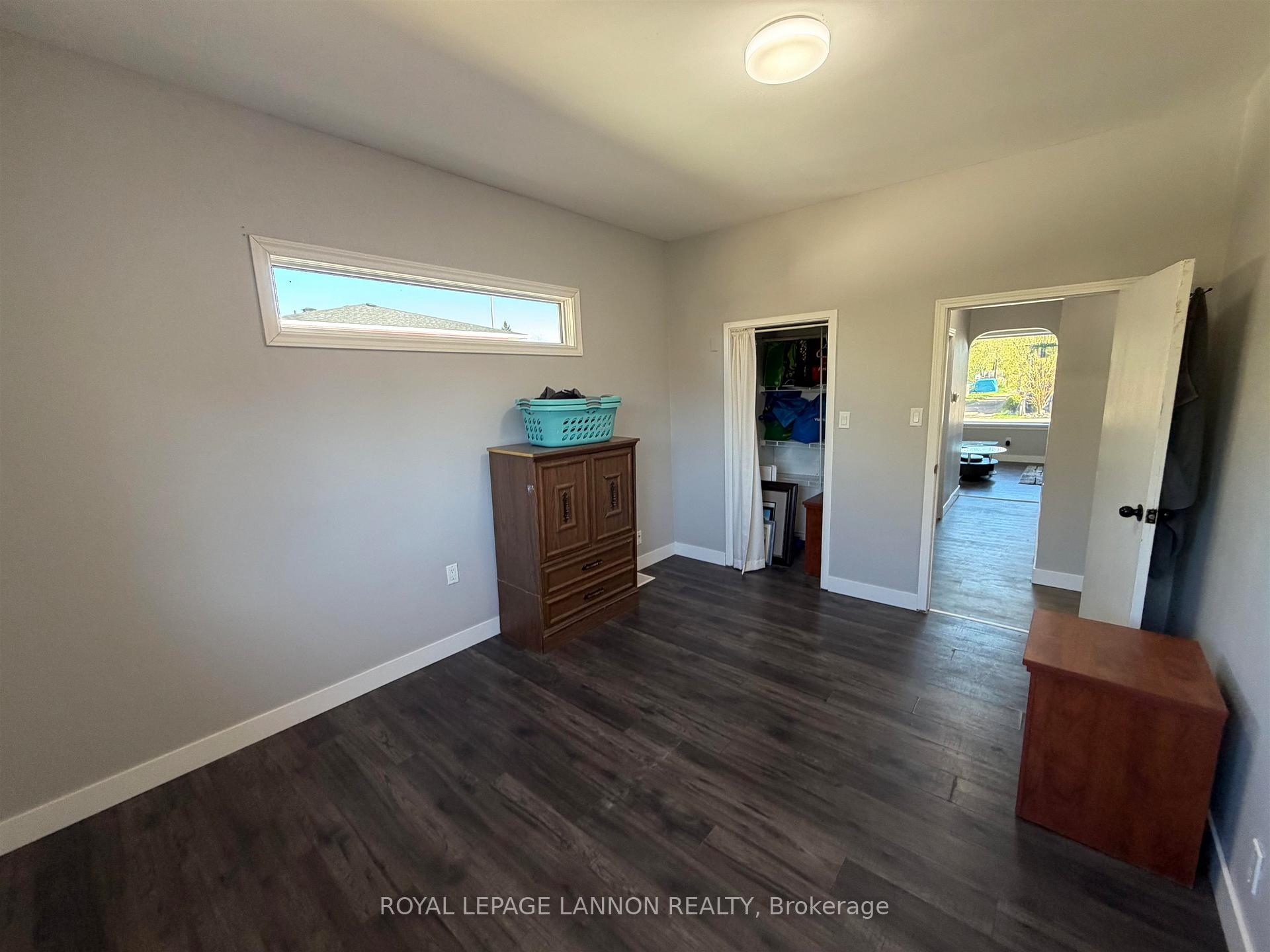 Photo 9 of 1113 Walsh Street, Thunder Bay, Hyde Park — HOMEH