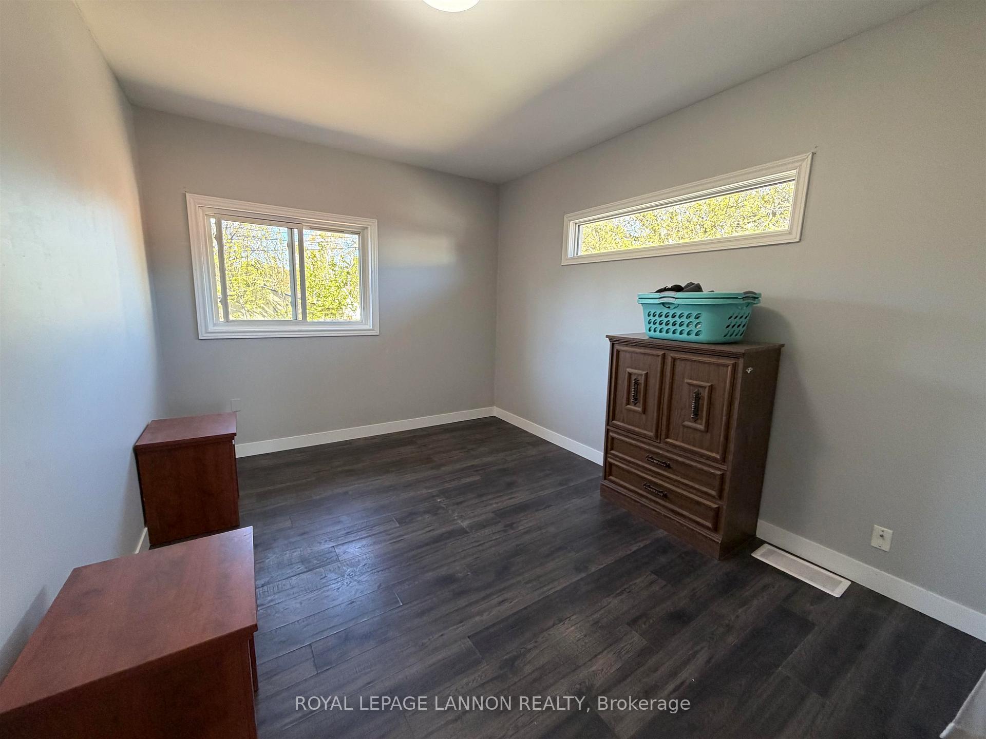 Photo 10 of 1113 Walsh Street, Thunder Bay, Hyde Park — HOMEH