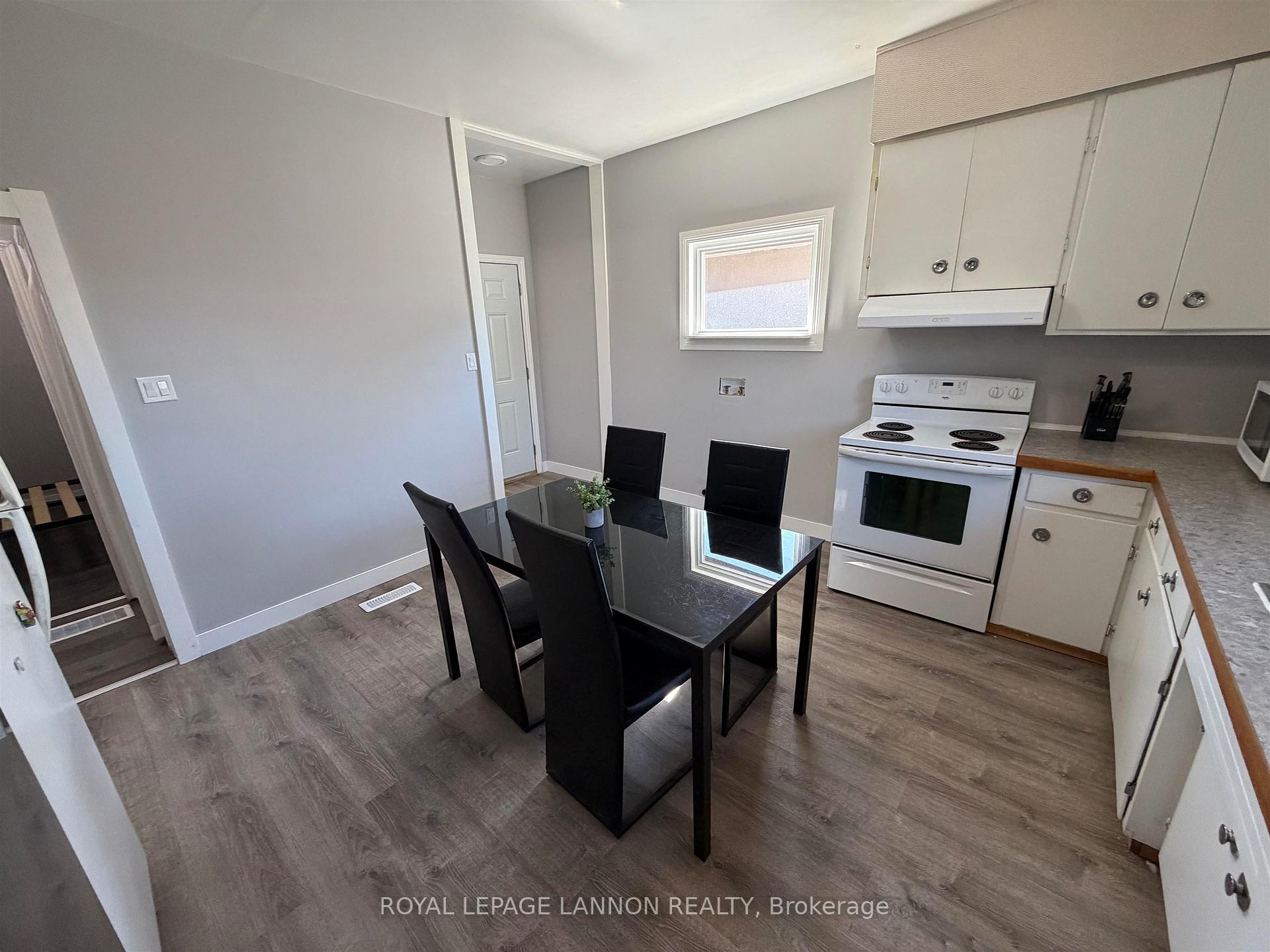 Photo 14 of 1113 Walsh Street, Thunder Bay, Hyde Park — HOMEH