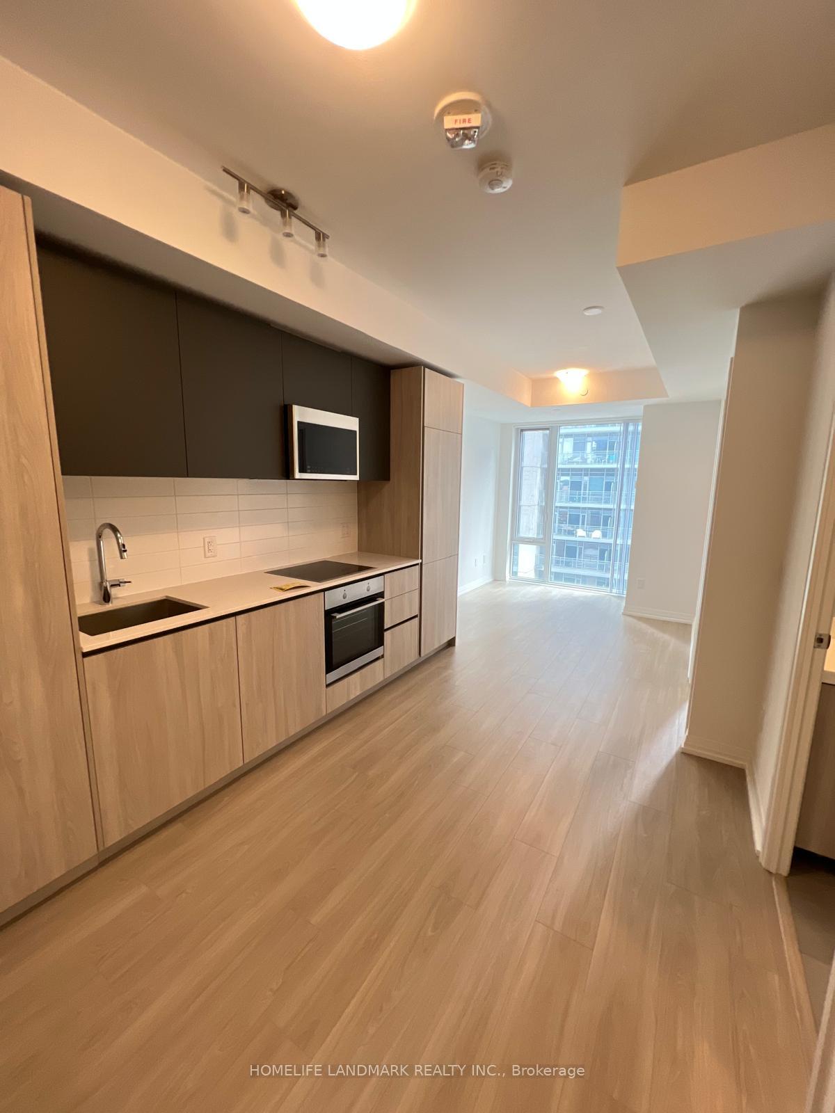 Photo 2 of Unit 1907, 8 Widmer Street, Toronto, Waterfront Communities — HOMEH