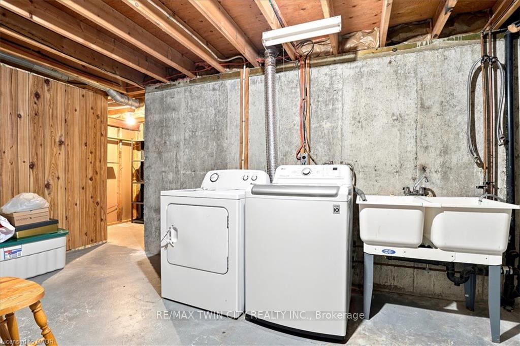 Photo 30 of 327 Grangewood Drive, Waterloo, Huron Park — HOMEH