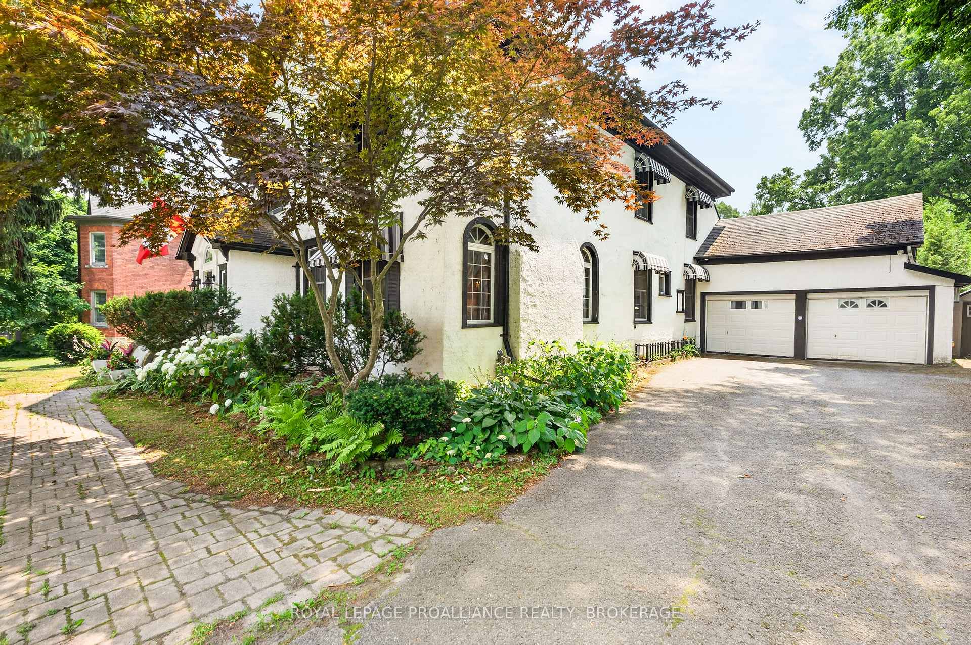 Photo 3 of 223 King Street W, Gananoque, Gananoque — HOMEH