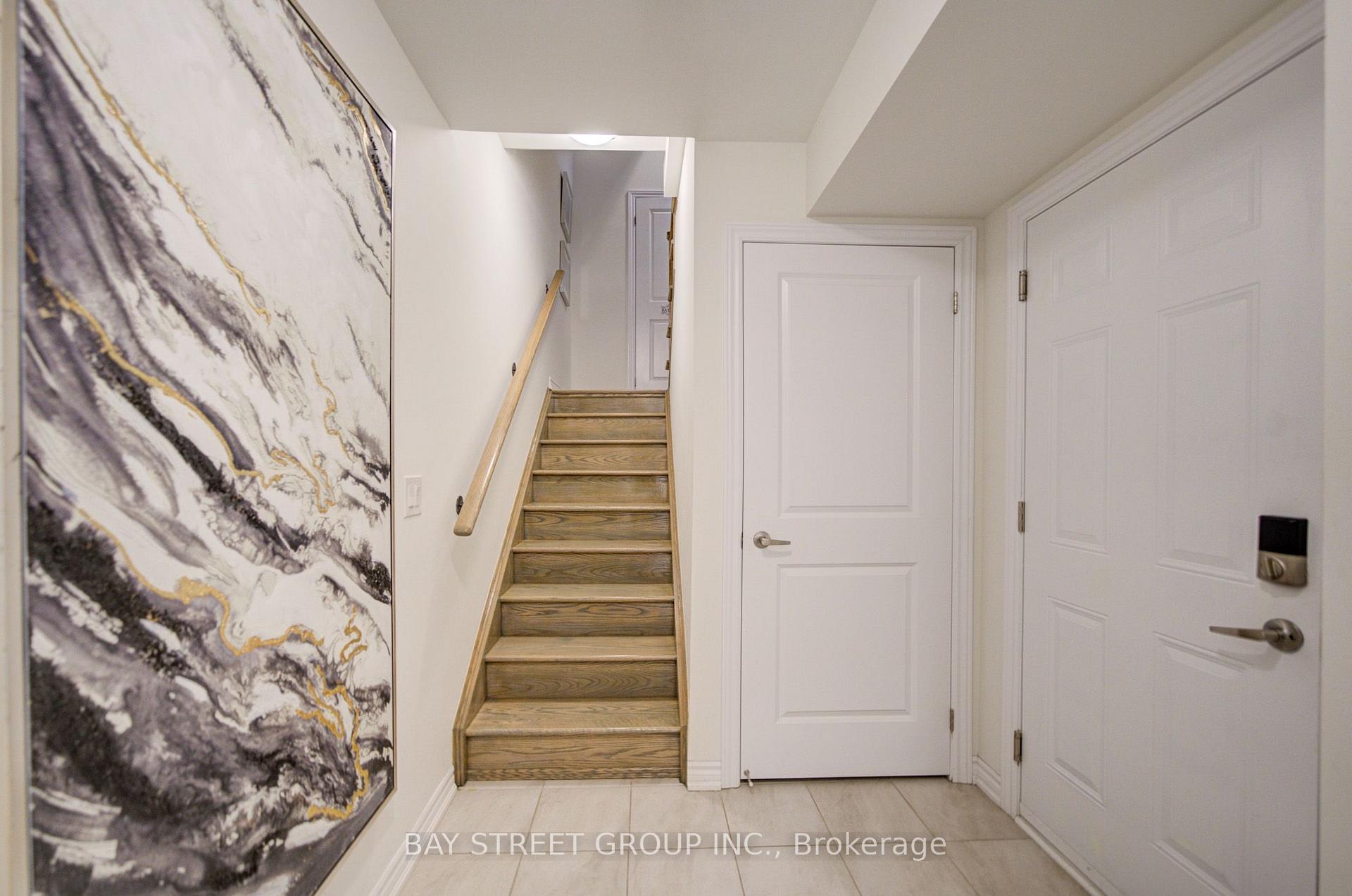 Photo 4 of 7 Schmidt Lane, Markham, Angus Glen — HOMEH
