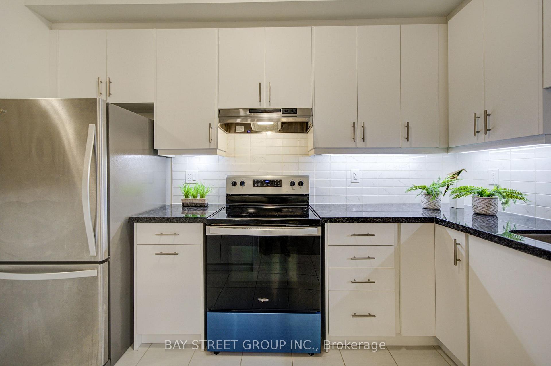 Photo 14 of 7 Schmidt Lane, Markham, Angus Glen — HOMEH
