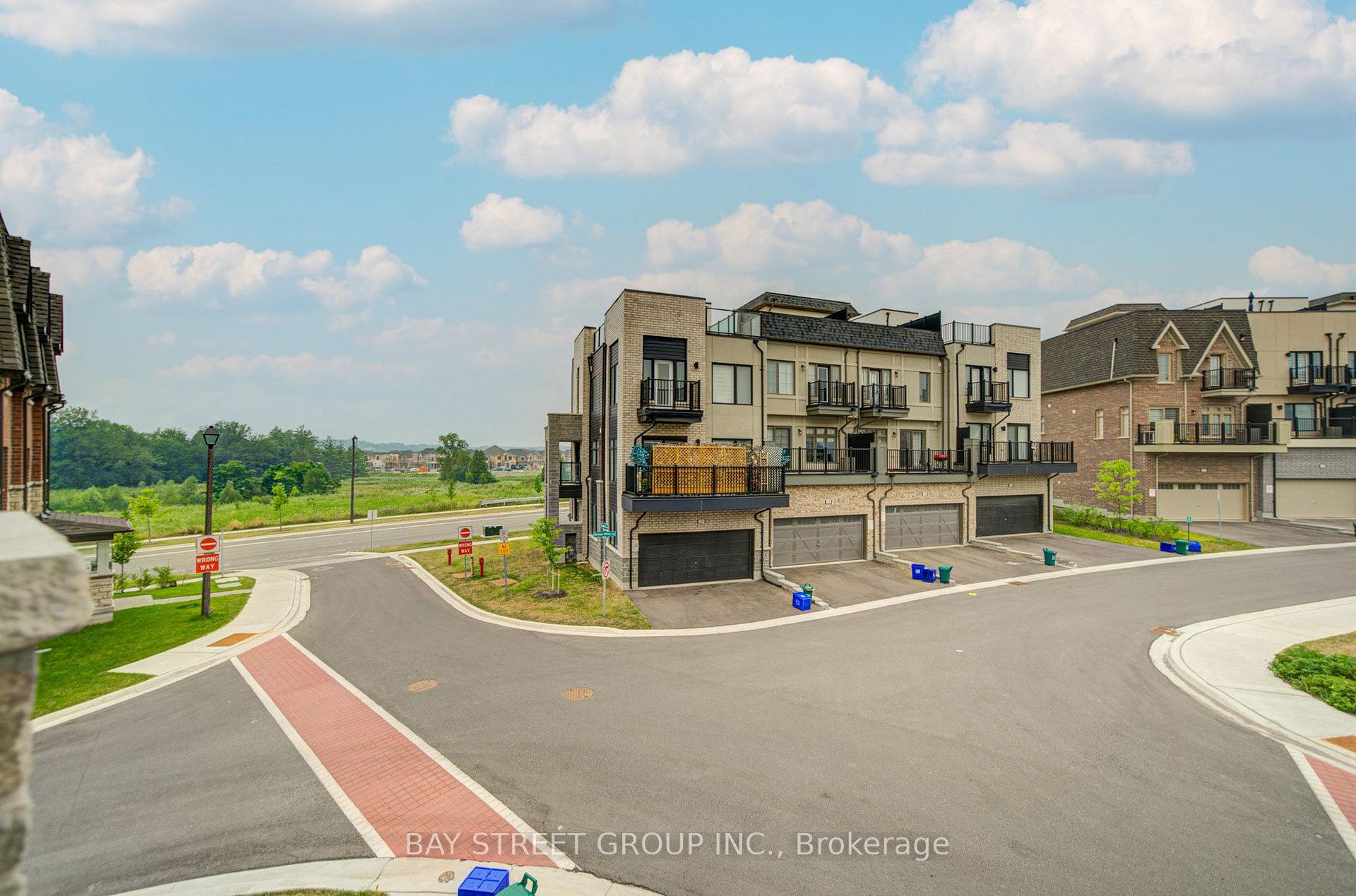 Photo 22 of 7 Schmidt Lane, Markham, Angus Glen — HOMEH