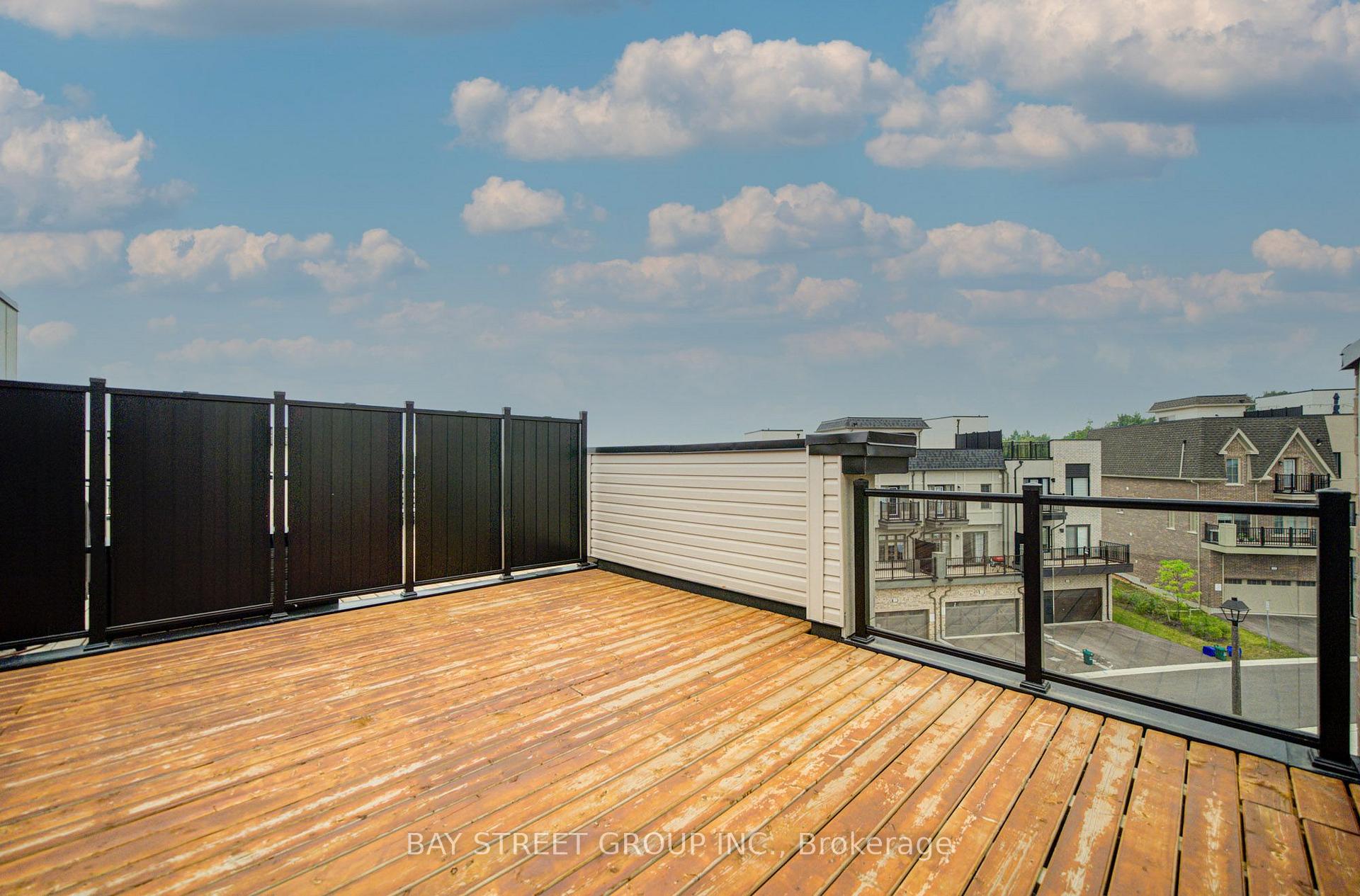 Photo 42 of 7 Schmidt Lane, Markham, Angus Glen — HOMEH