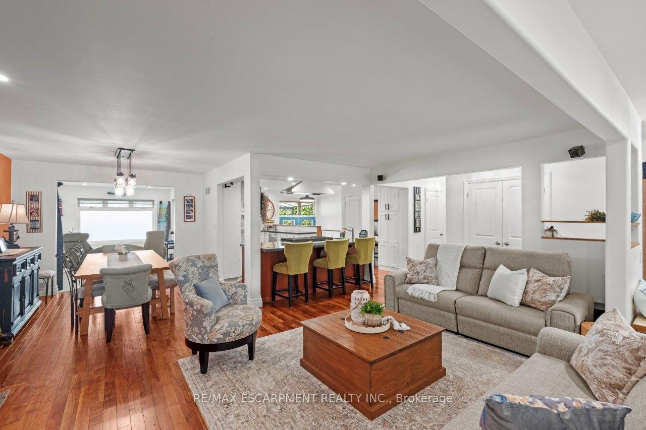 Photo 8 of 42 Lakeside Drive, Grimsby, Grimsby Beach — HOMEH
