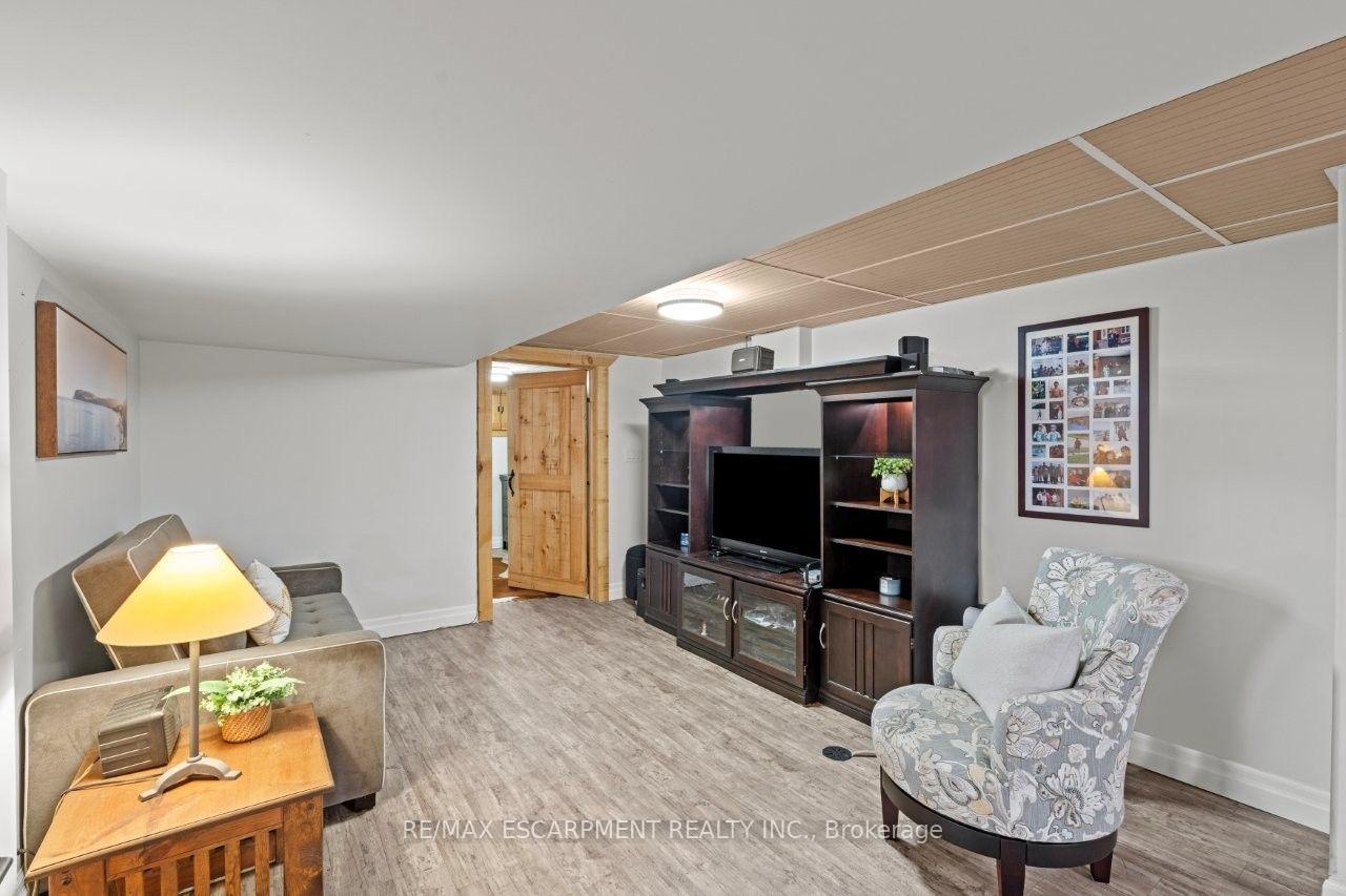 Photo 25 of 42 Lakeside Drive, Grimsby, Grimsby Beach — HOMEH