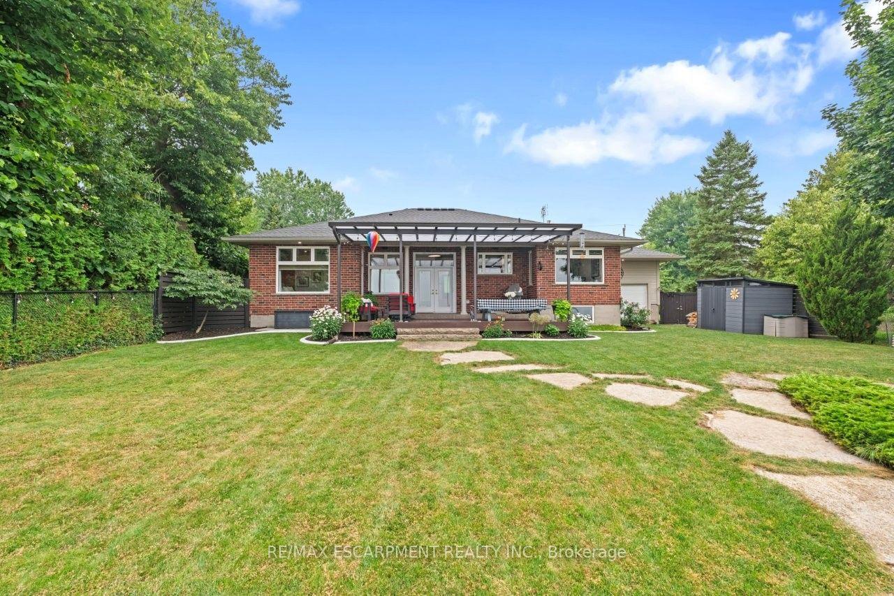 Photo 29 of 42 Lakeside Drive, Grimsby, Grimsby Beach — HOMEH