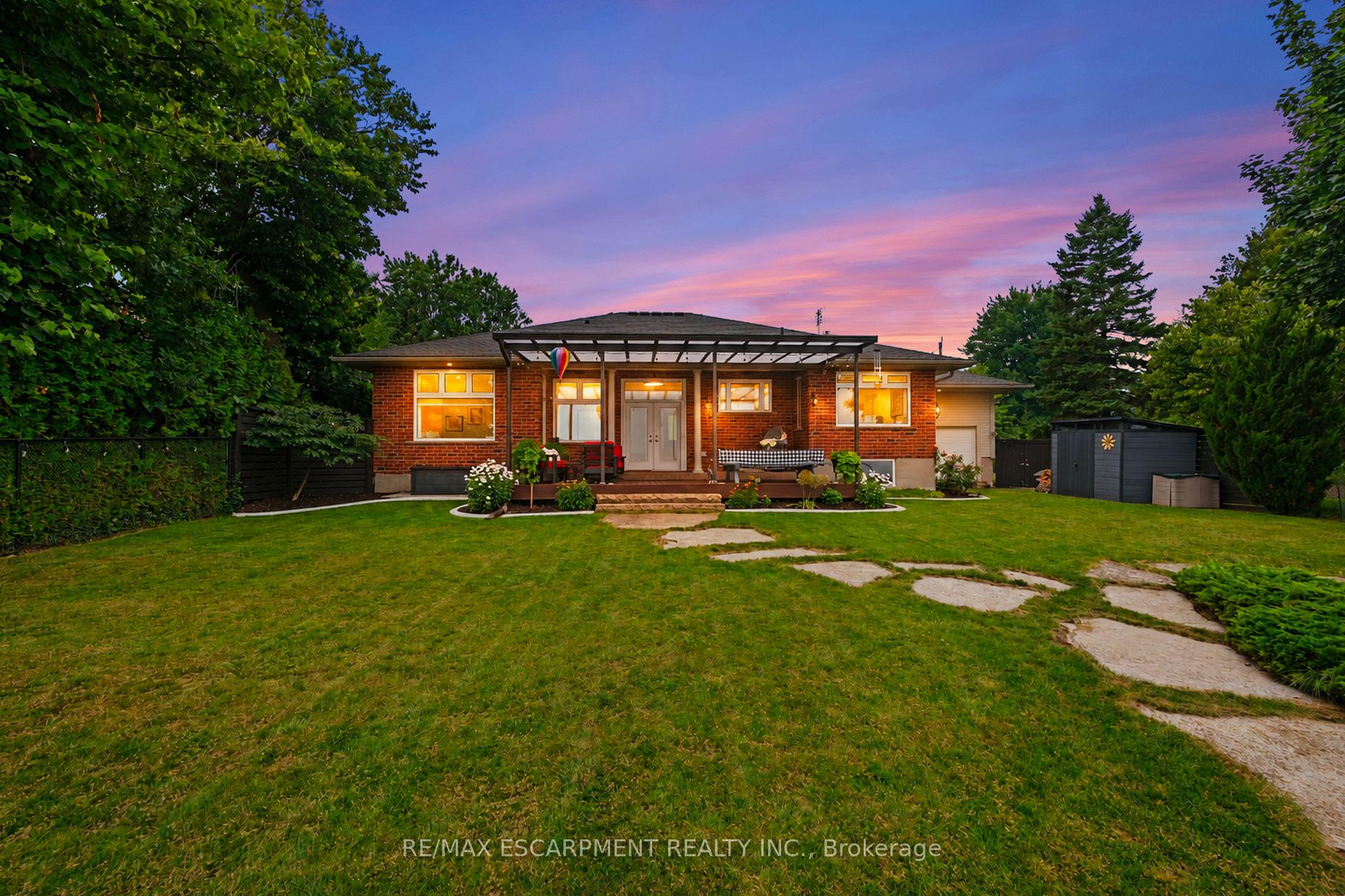 Photo 36 of 42 Lakeside Drive, Grimsby, Grimsby Beach — HOMEH