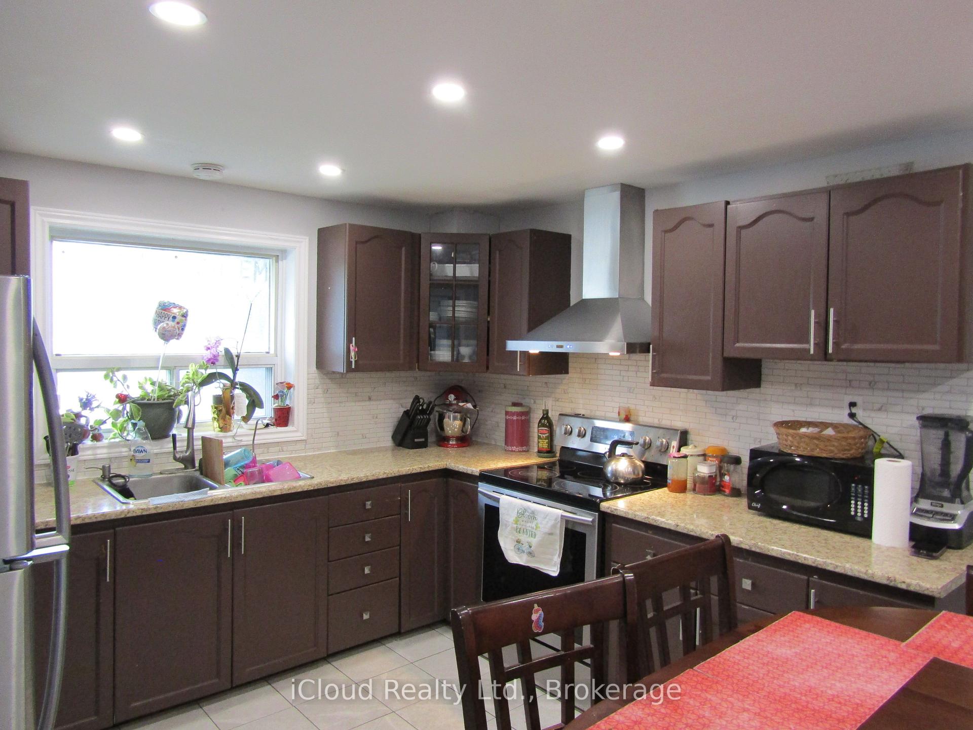 Photo 7 of 170 Troiless Street, Caledon, Caledon Village — HOMEH