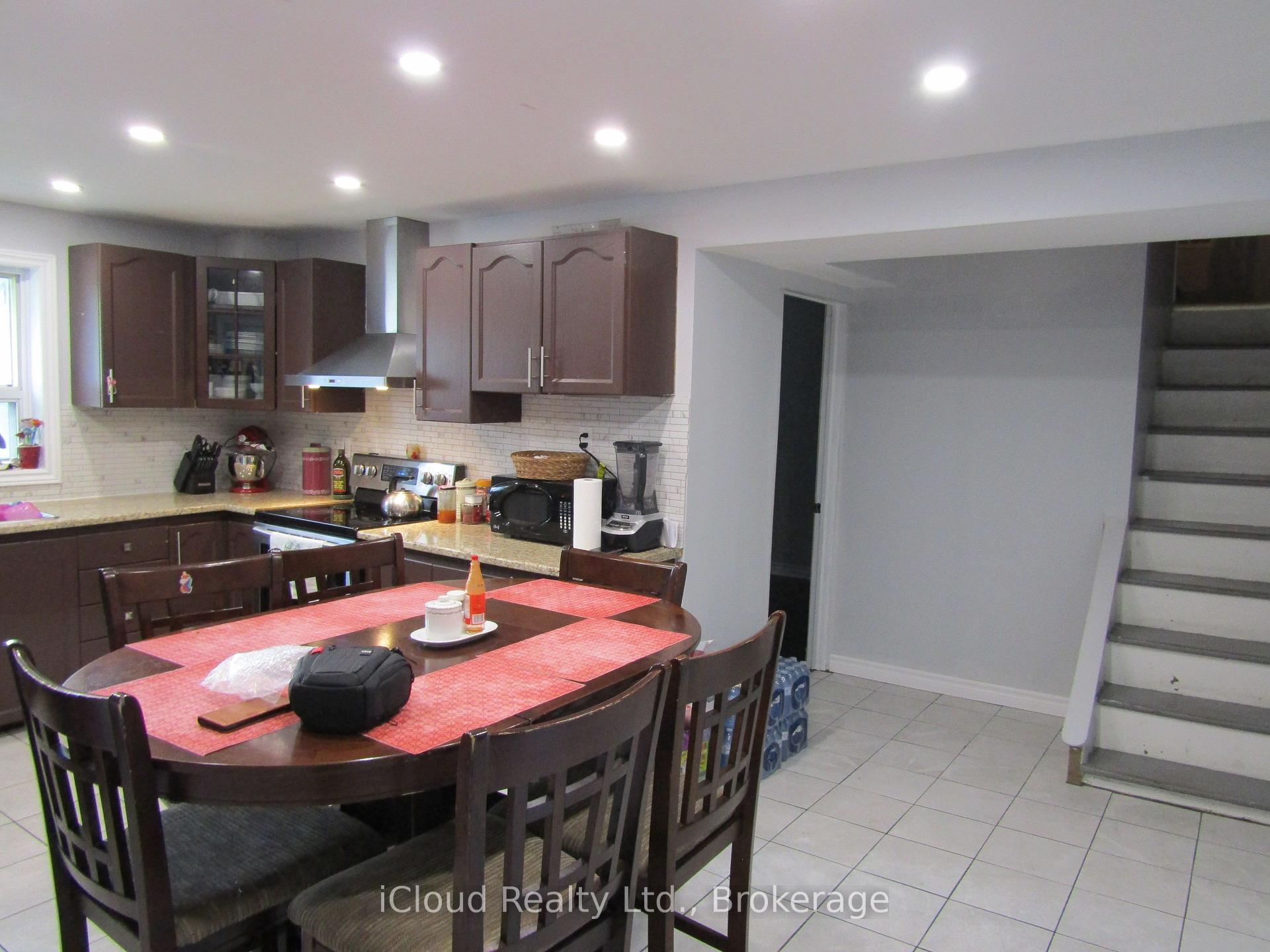 Photo 8 of 170 Troiless Street, Caledon, Caledon Village — HOMEH