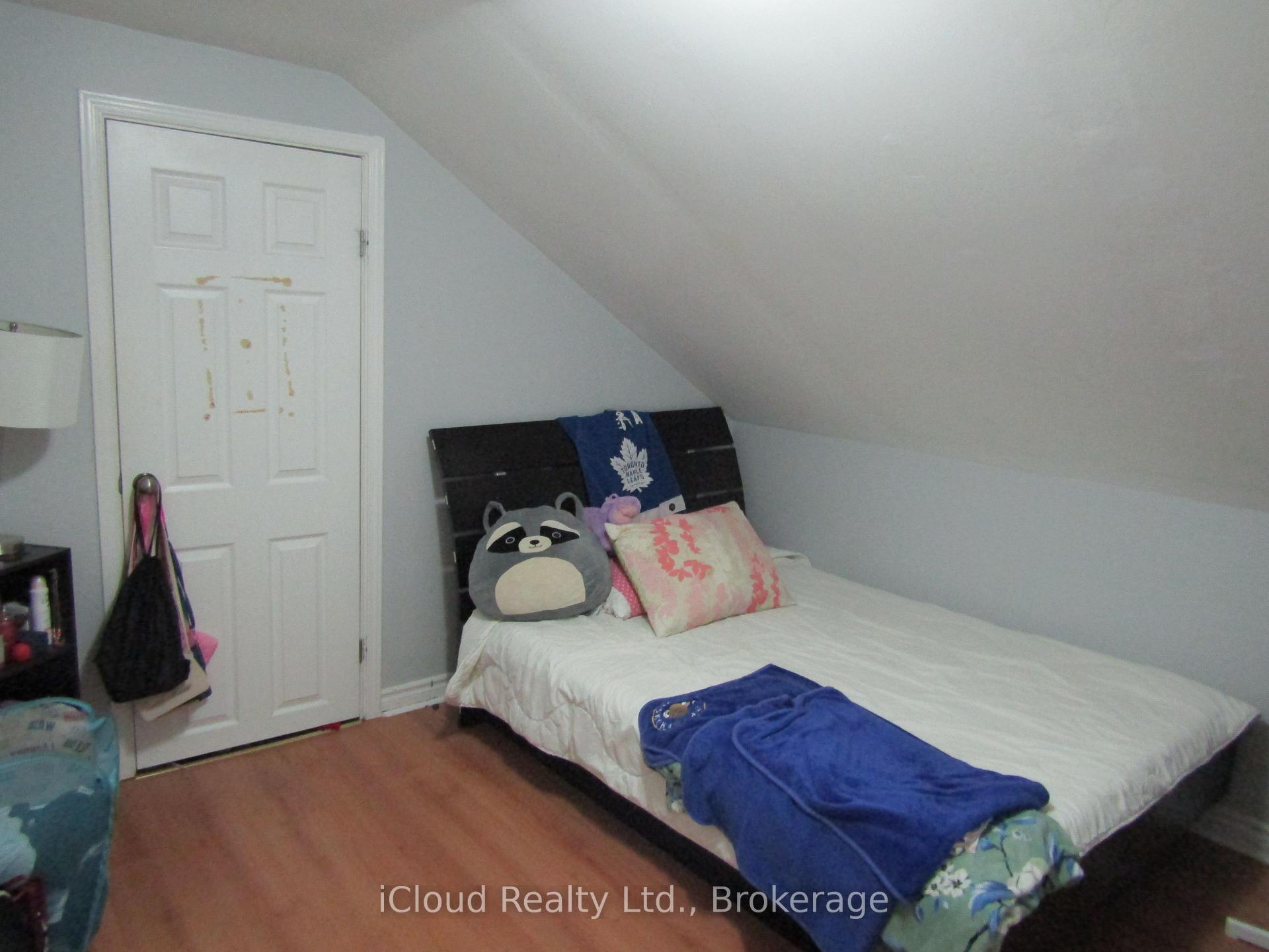 Photo 11 of 170 Troiless Street, Caledon, Caledon Village — HOMEH