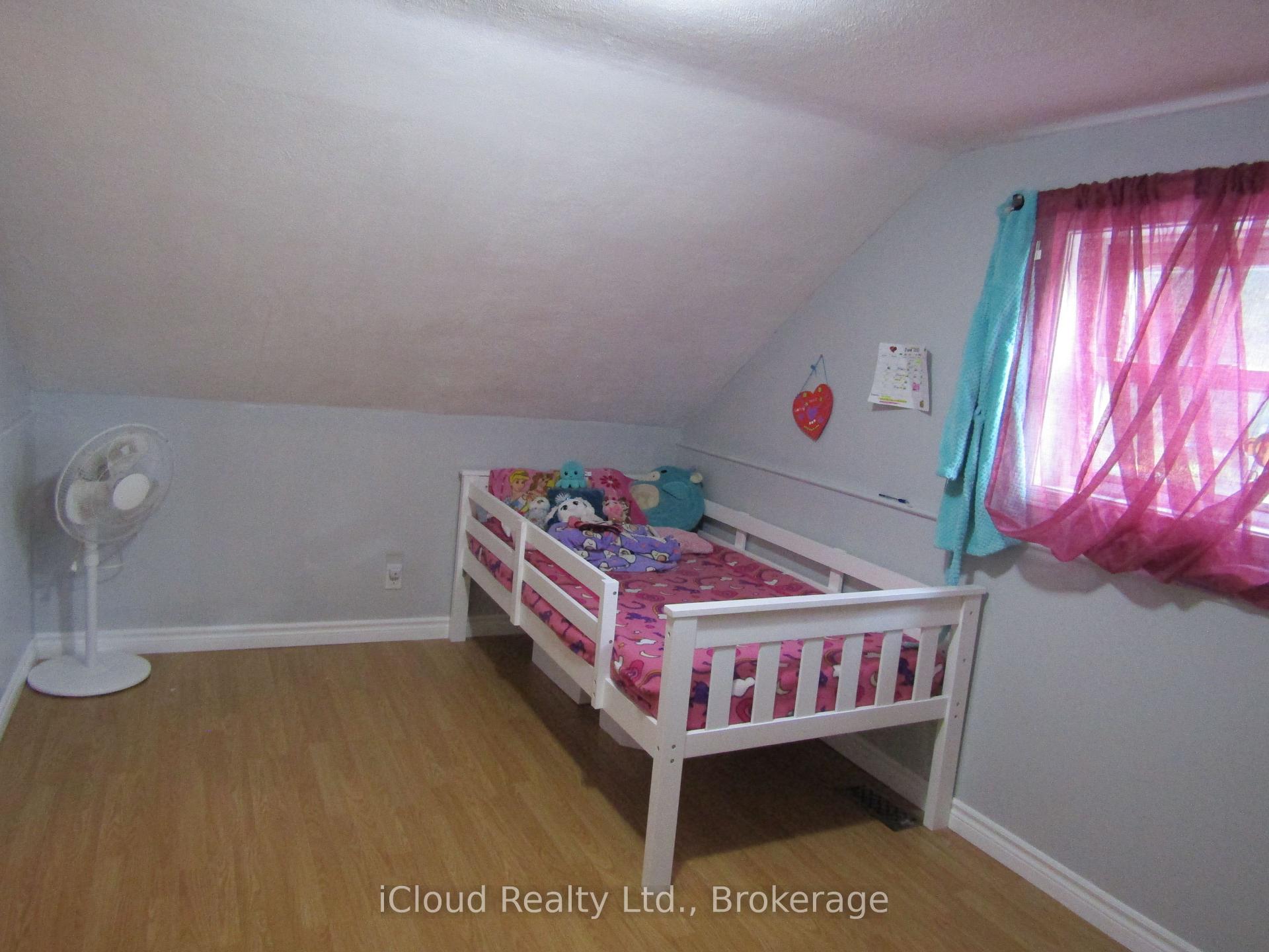 Photo 13 of 170 Troiless Street, Caledon, Caledon Village — HOMEH