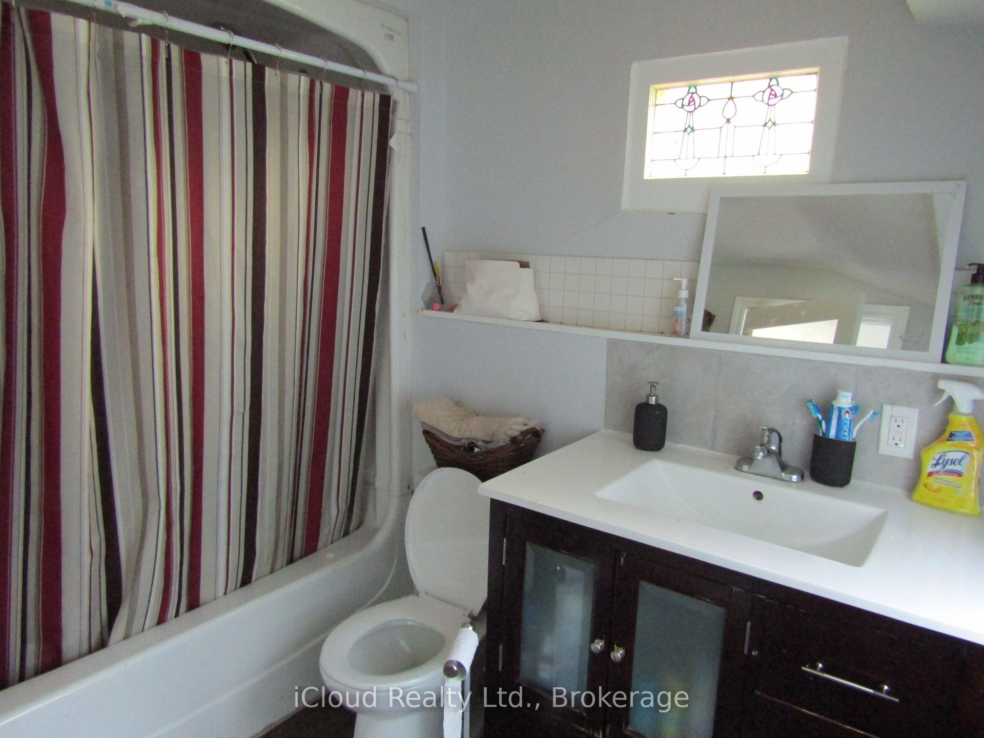 Photo 15 of 170 Troiless Street, Caledon, Caledon Village — HOMEH