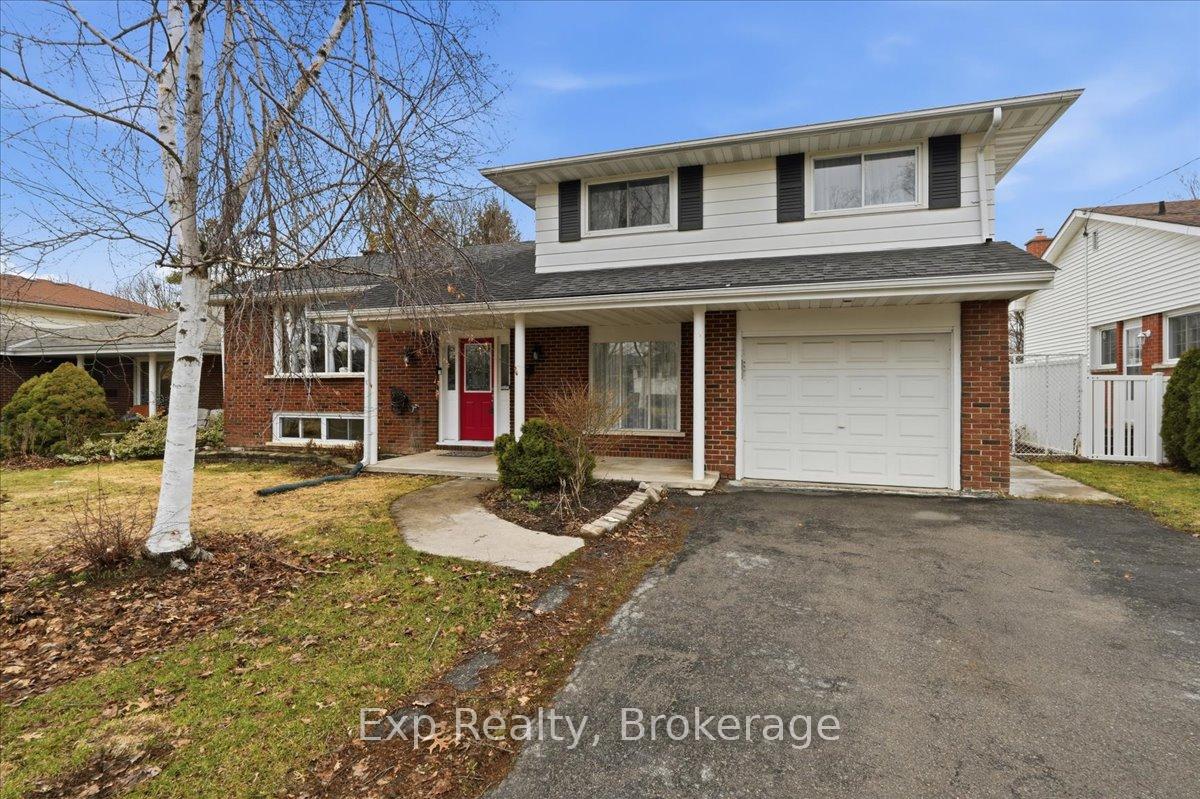 Photo 2 of 15 Thorncliffe Drive, Belleville, Belleville Ward — HOMEH