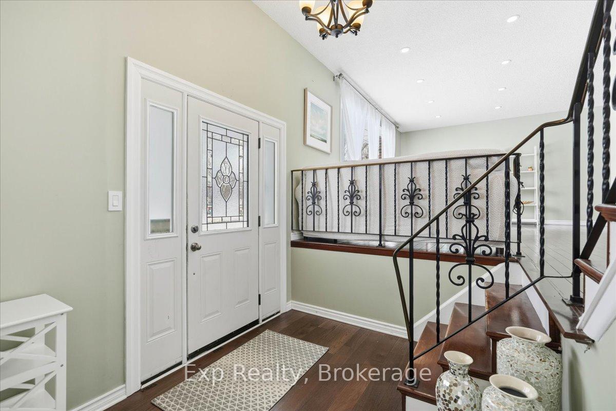 Photo 3 of 15 Thorncliffe Drive, Belleville, Belleville Ward — HOMEH