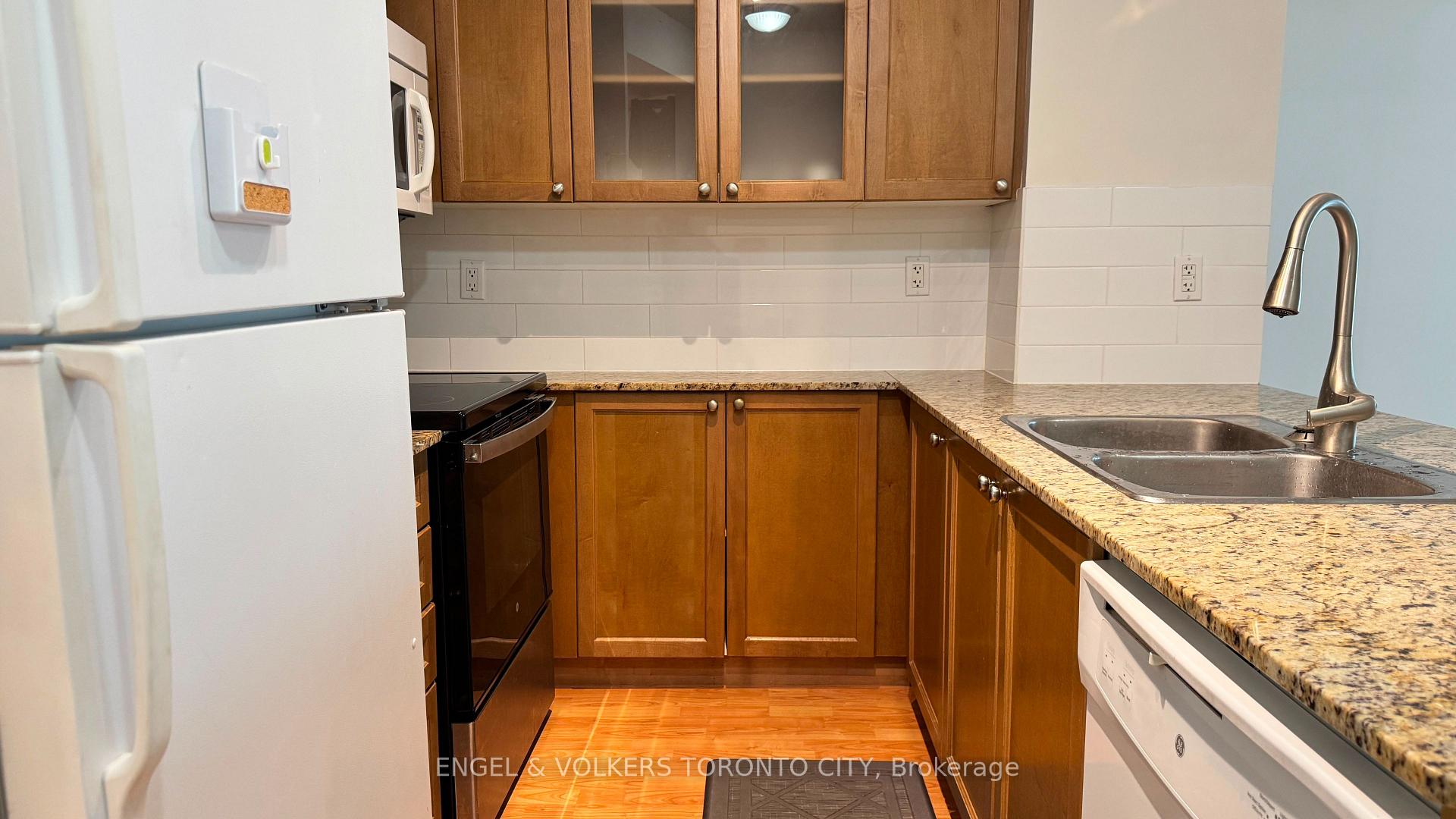 Photo 33 of Unit 2302, 761 Bay Street, Toronto, Bay Street Corridor — HOMEH
