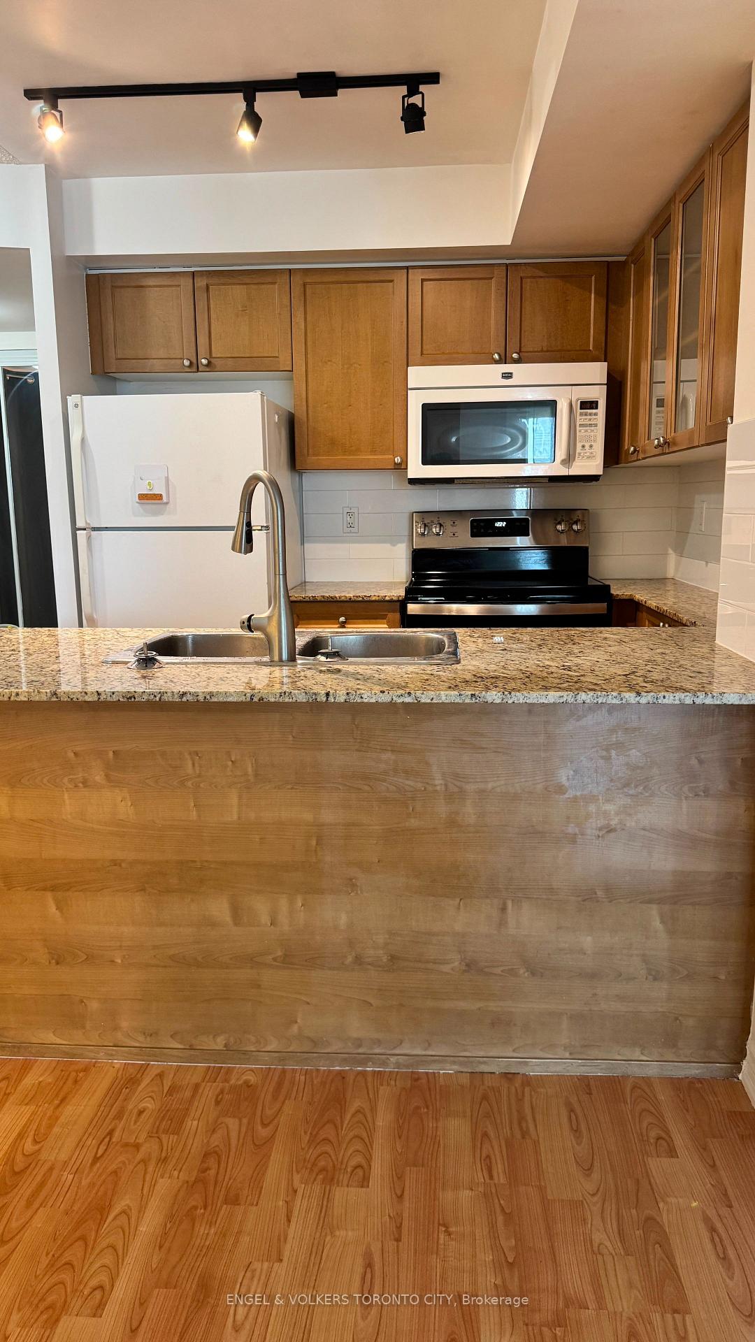 Photo 55 of Unit 2302, 761 Bay Street, Toronto, Bay Street Corridor — HOMEH