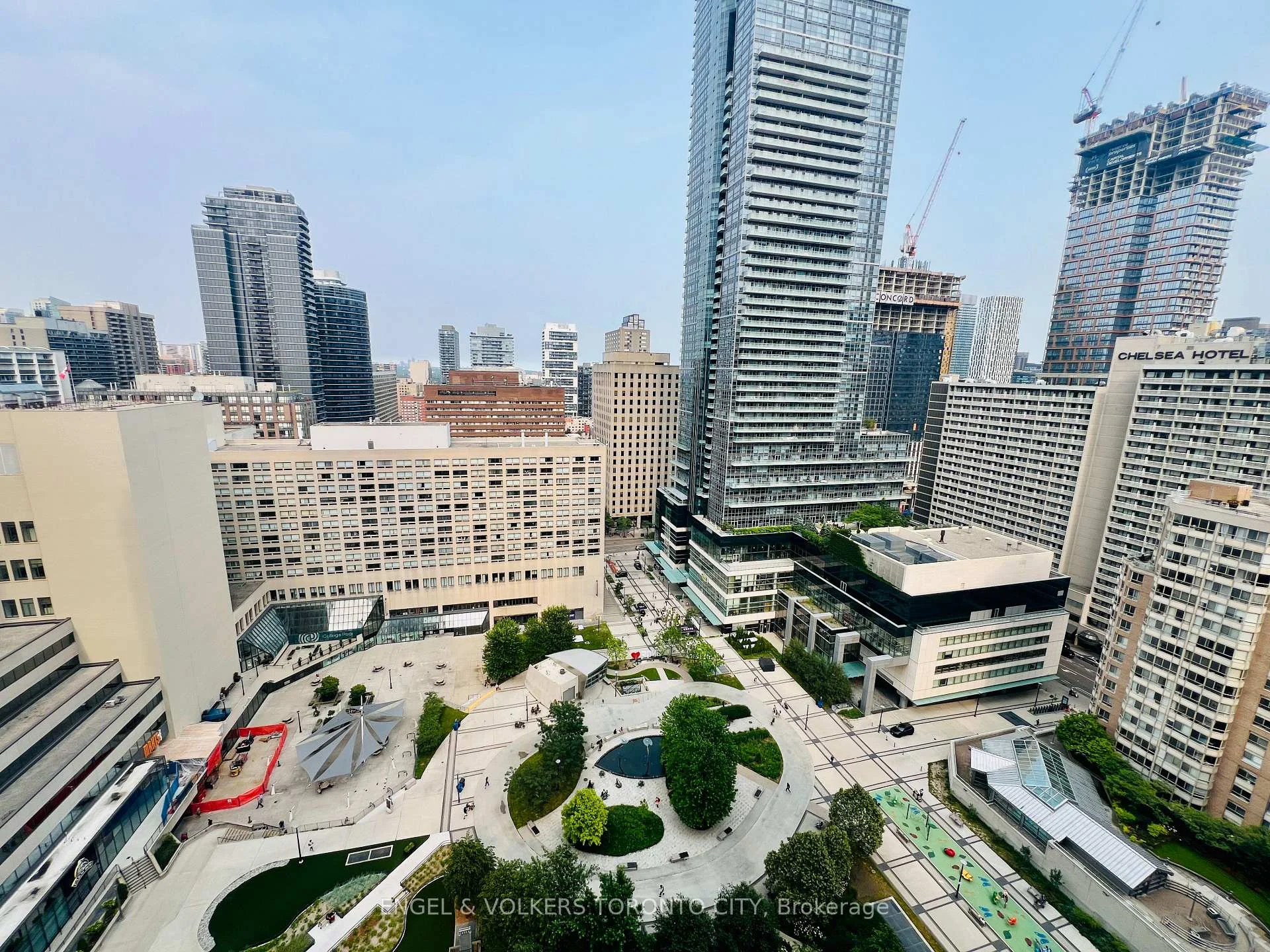 Photo 10 of Unit 2302, 761 Bay Street, Toronto, Bay Street Corridor — HOMEH