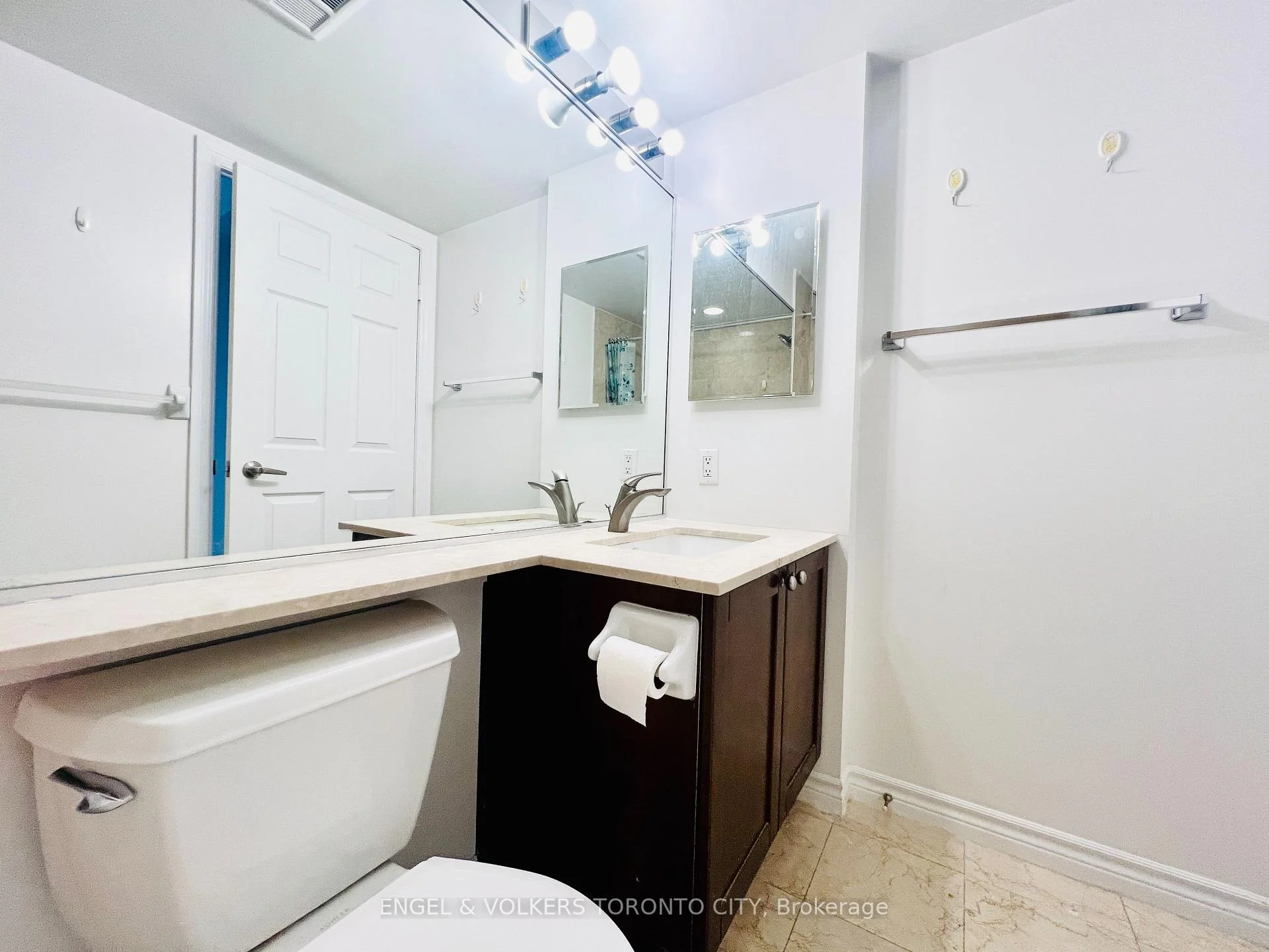 Photo 22 of Unit 2302, 761 Bay Street, Toronto, Bay Street Corridor — HOMEH