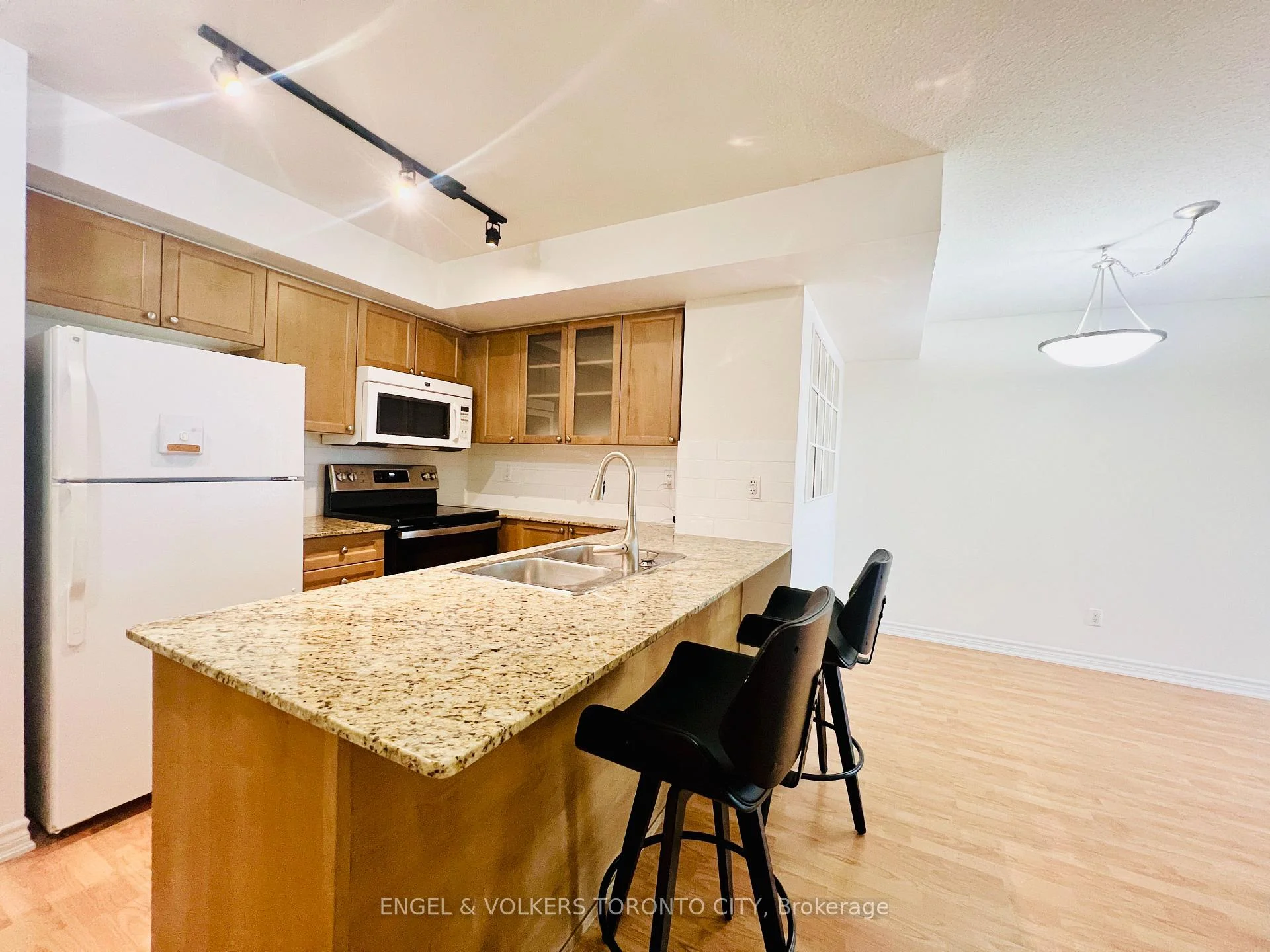 Photo 26 of Unit 2302, 761 Bay Street, Toronto, Bay Street Corridor — HOMEH