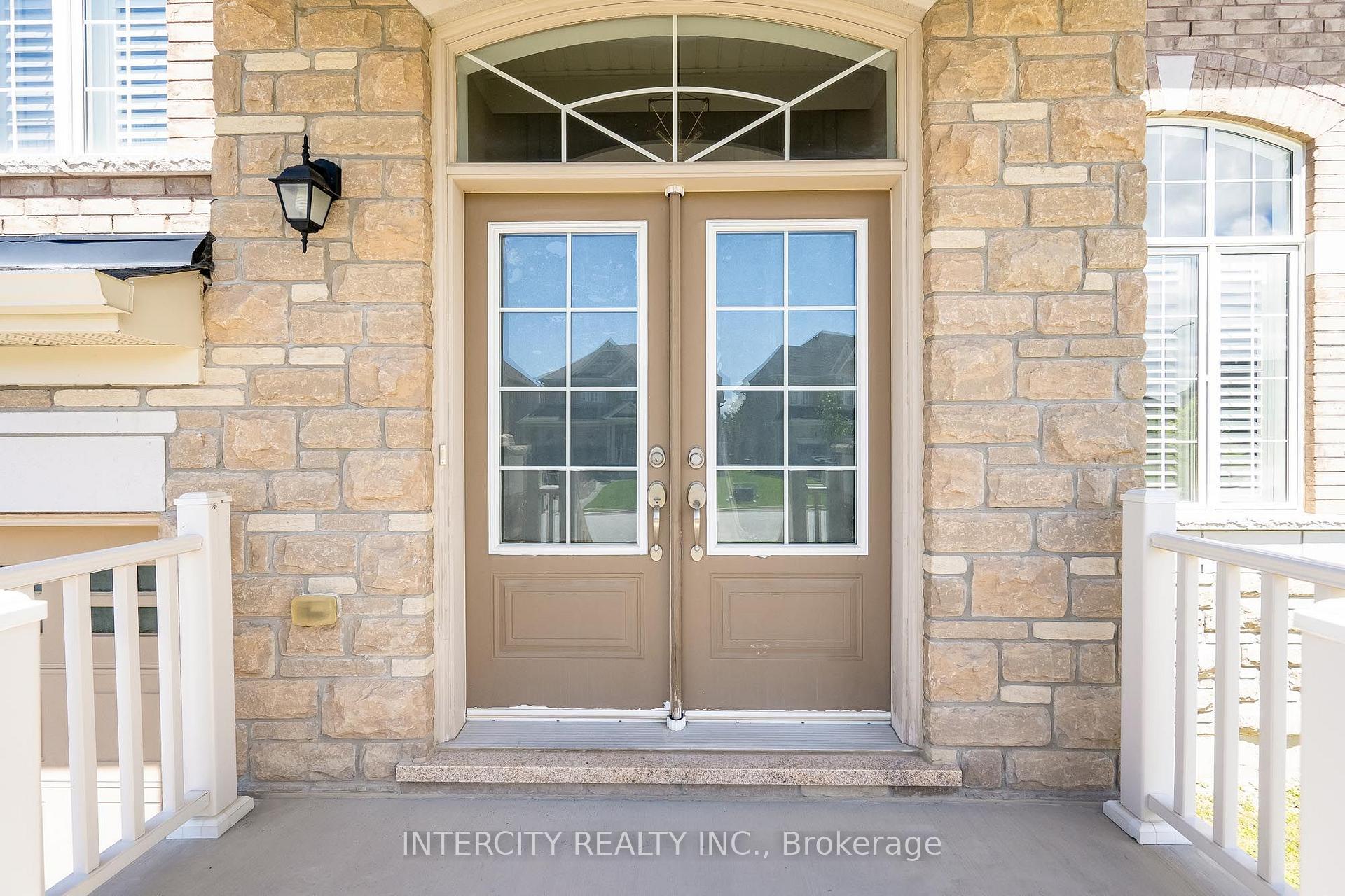 Photo 5 of 6 Flay Court, Innisfil, Cookstown — HOMEH