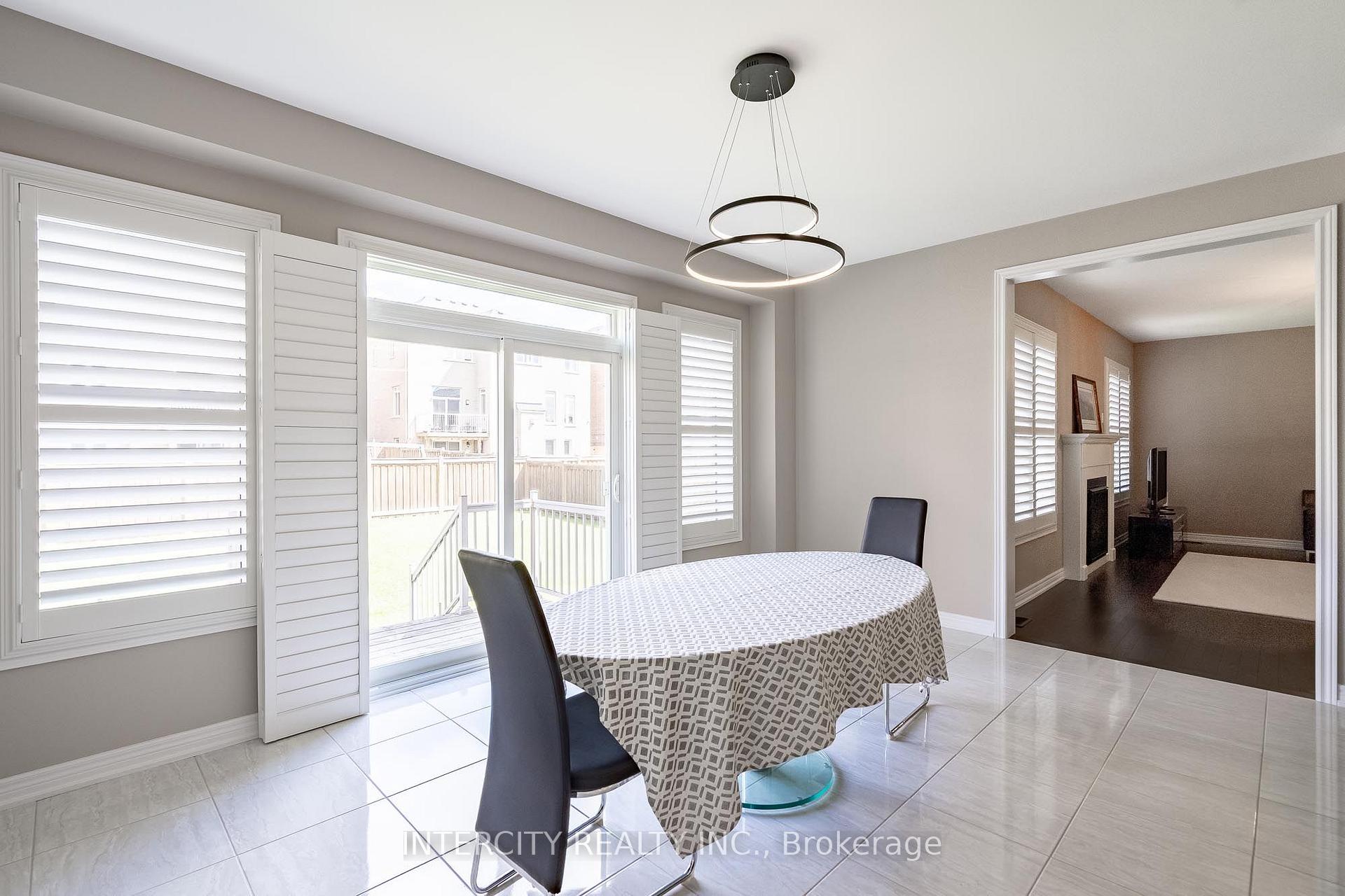 Photo 12 of 6 Flay Court, Innisfil, Cookstown — HOMEH