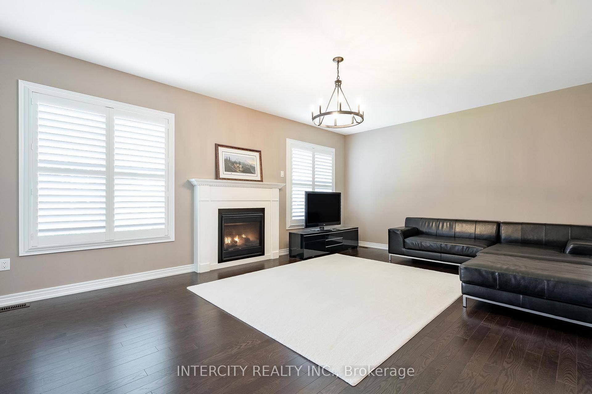 Photo 16 of 6 Flay Court, Innisfil, Cookstown — HOMEH