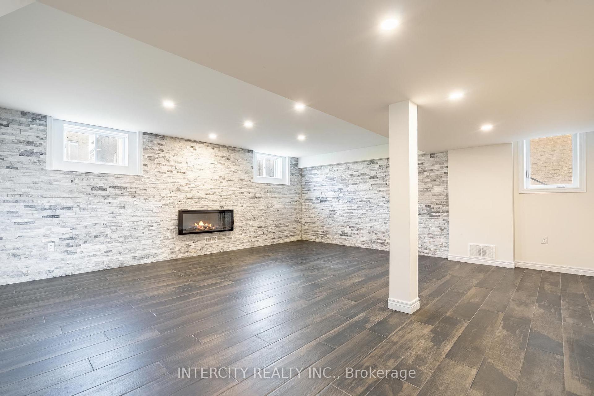 Photo 34 of 6 Flay Court, Innisfil, Cookstown — HOMEH