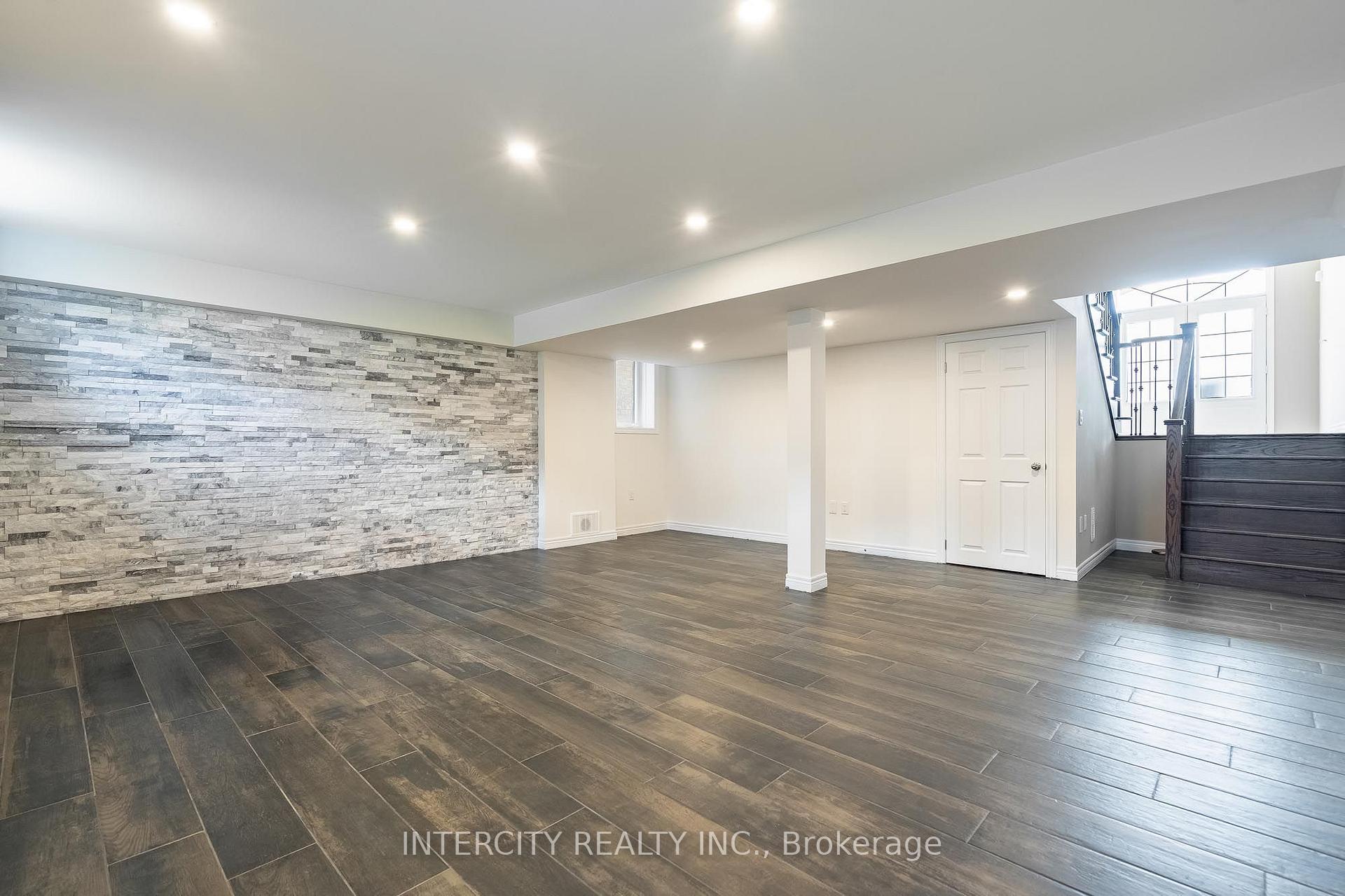 Photo 35 of 6 Flay Court, Innisfil, Cookstown — HOMEH