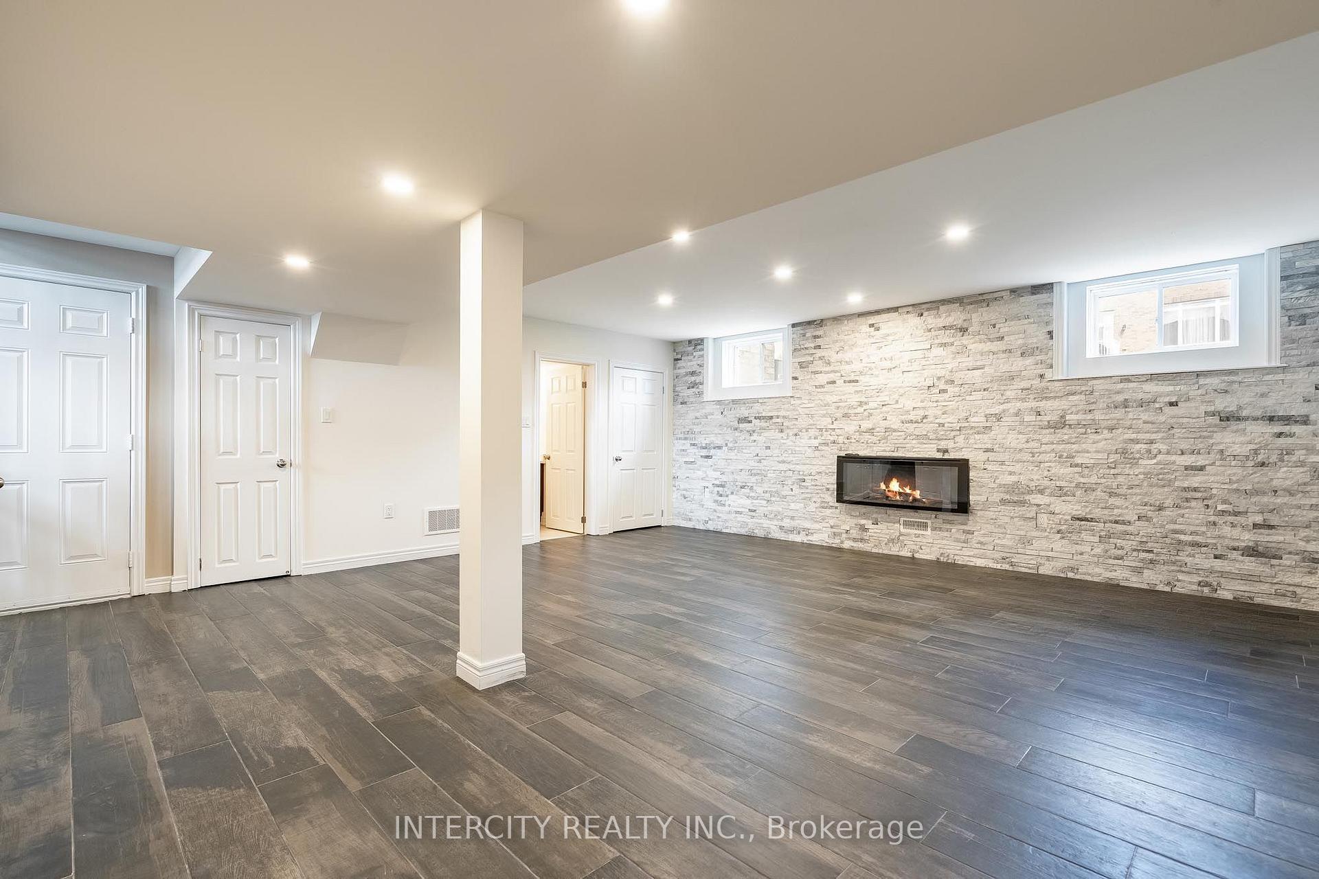 Photo 36 of 6 Flay Court, Innisfil, Cookstown — HOMEH