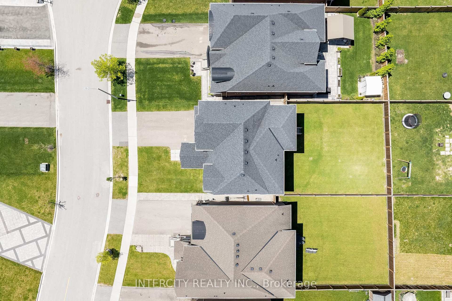 Photo 42 of 6 Flay Court, Innisfil, Cookstown — HOMEH