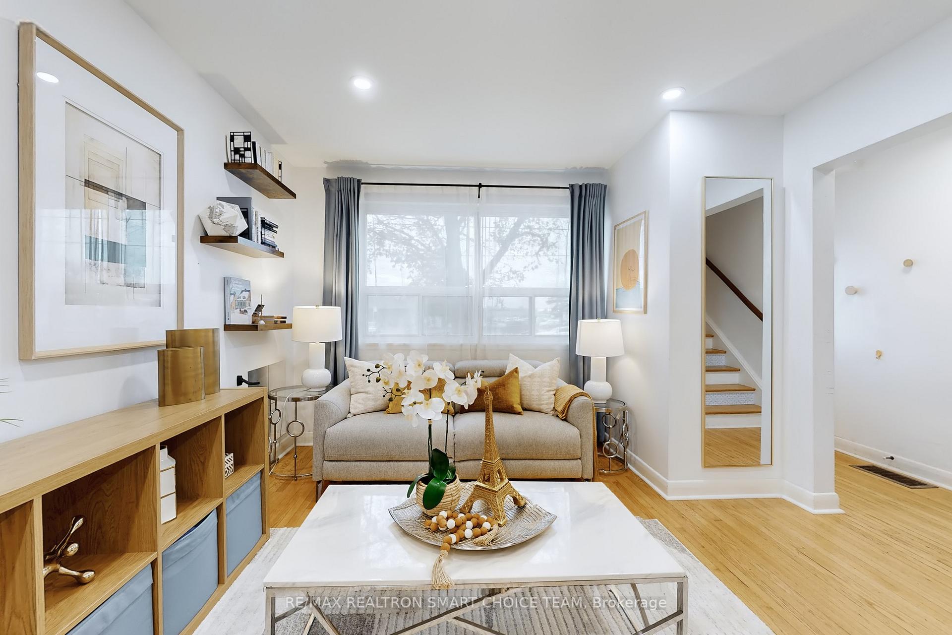 Photo 4 of 783 Birchmount Road, Scarborough, Ionview — HOMEH