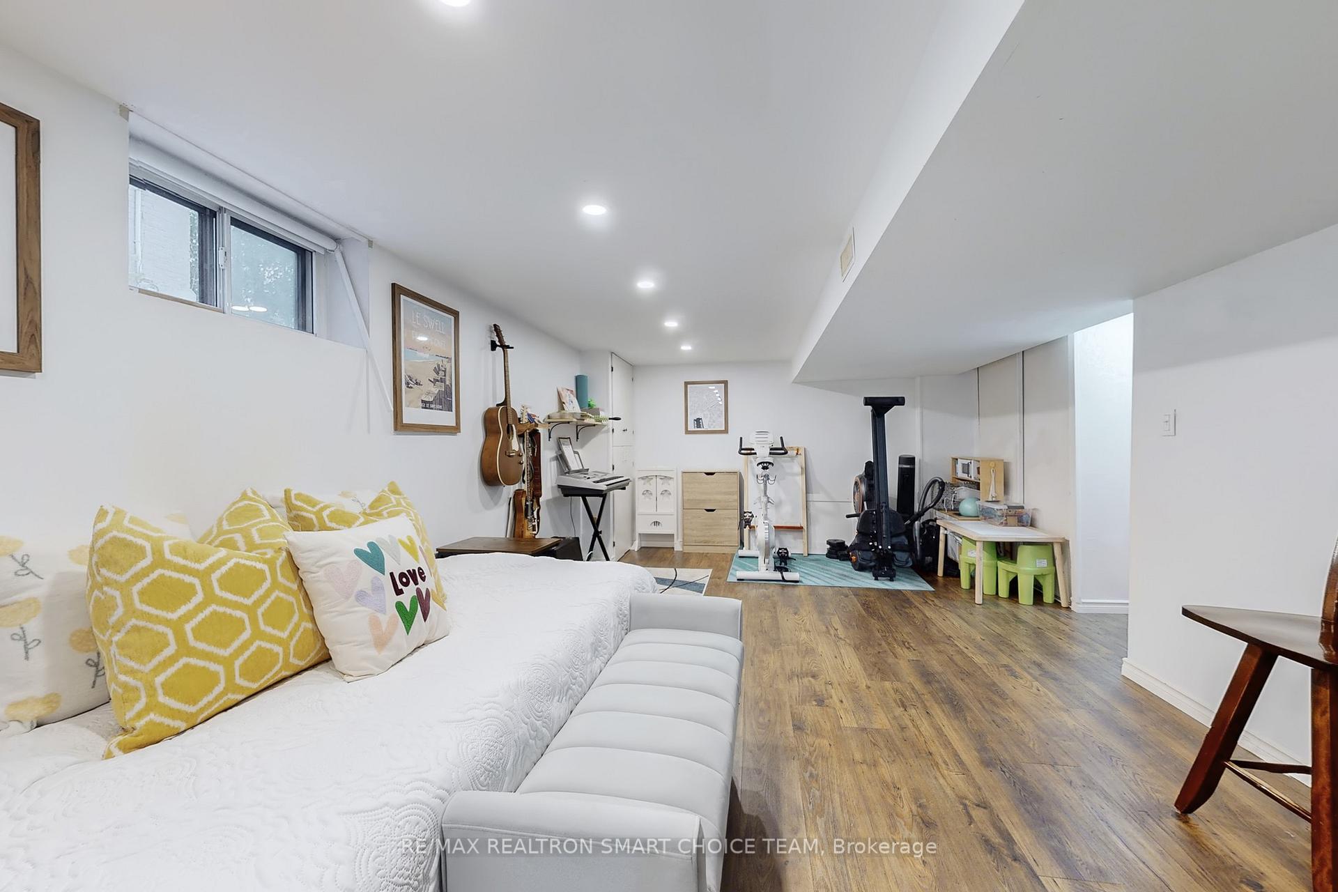 Photo 29 of 783 Birchmount Road, Scarborough, Ionview — HOMEH