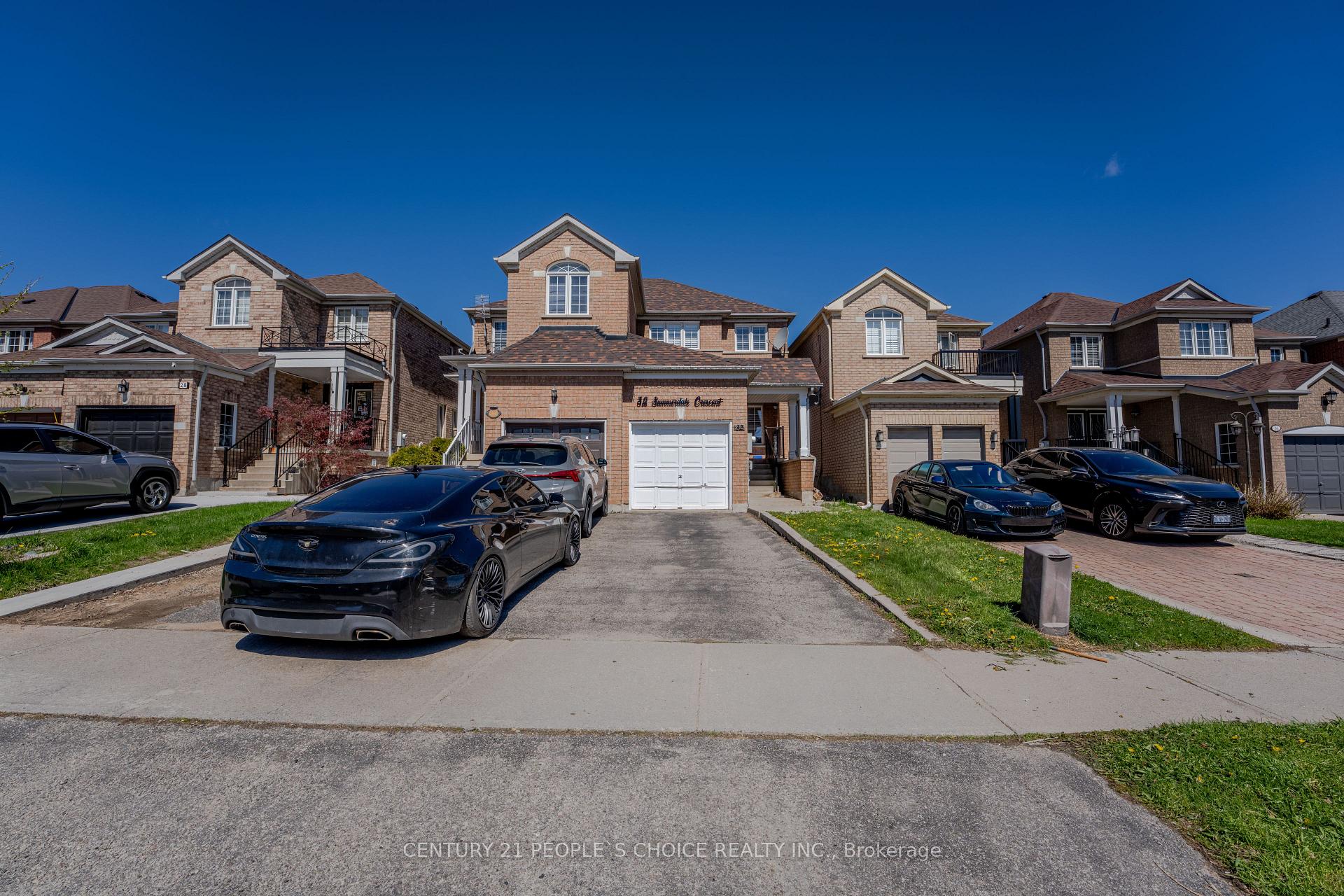 Photo 1 of 32 Summerdale Crescent, Brampton, Fletcher's Meadow — HOMEH