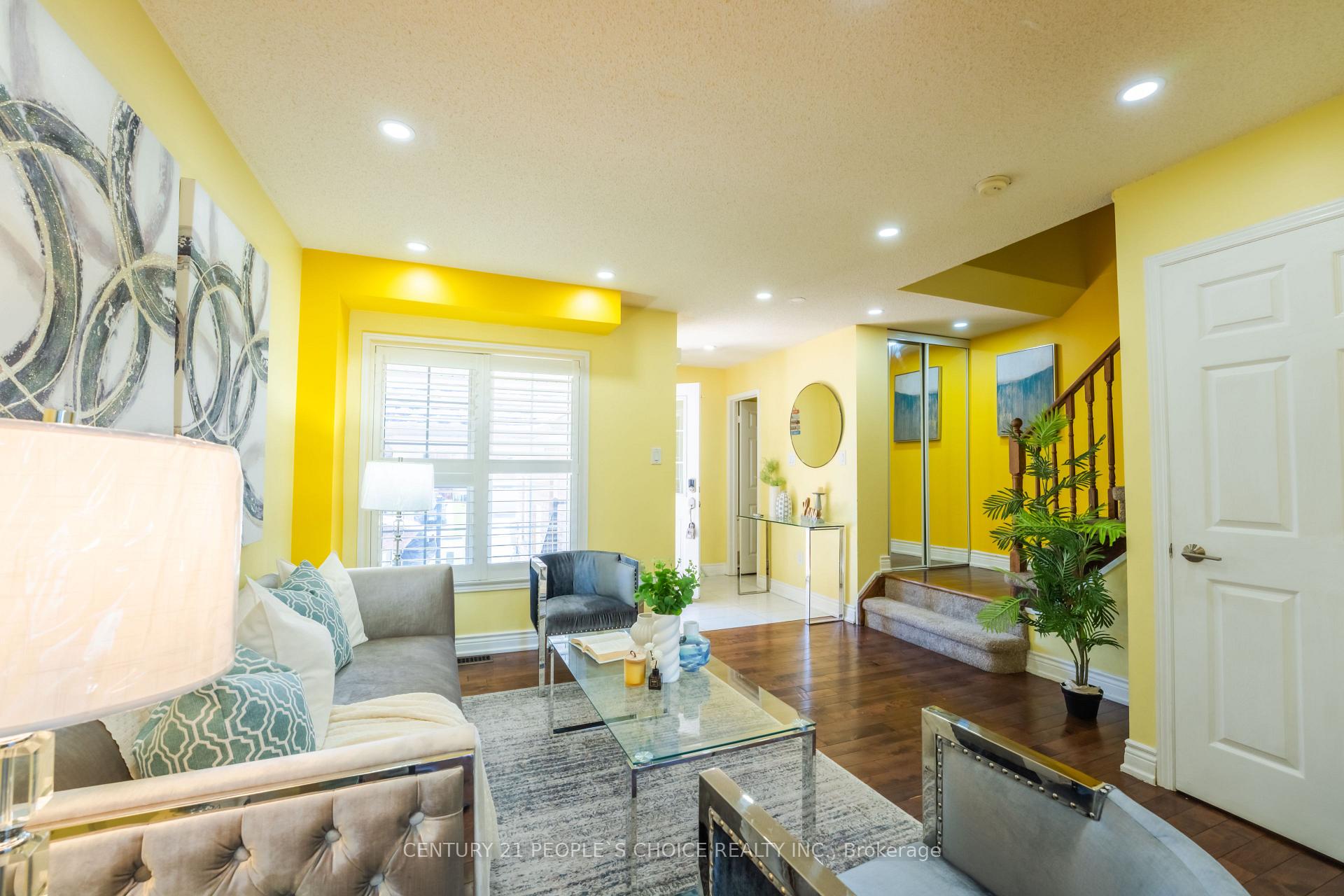 Photo 11 of 32 Summerdale Crescent, Brampton, Fletcher's Meadow — HOMEH