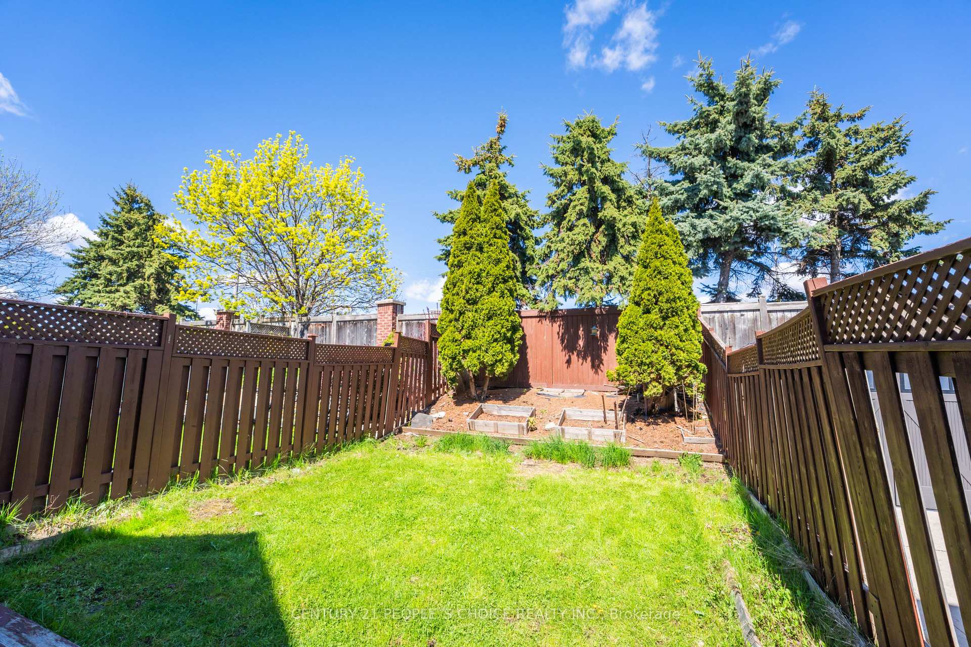 Photo 40 of 32 Summerdale Crescent, Brampton, Fletcher's Meadow — HOMEH