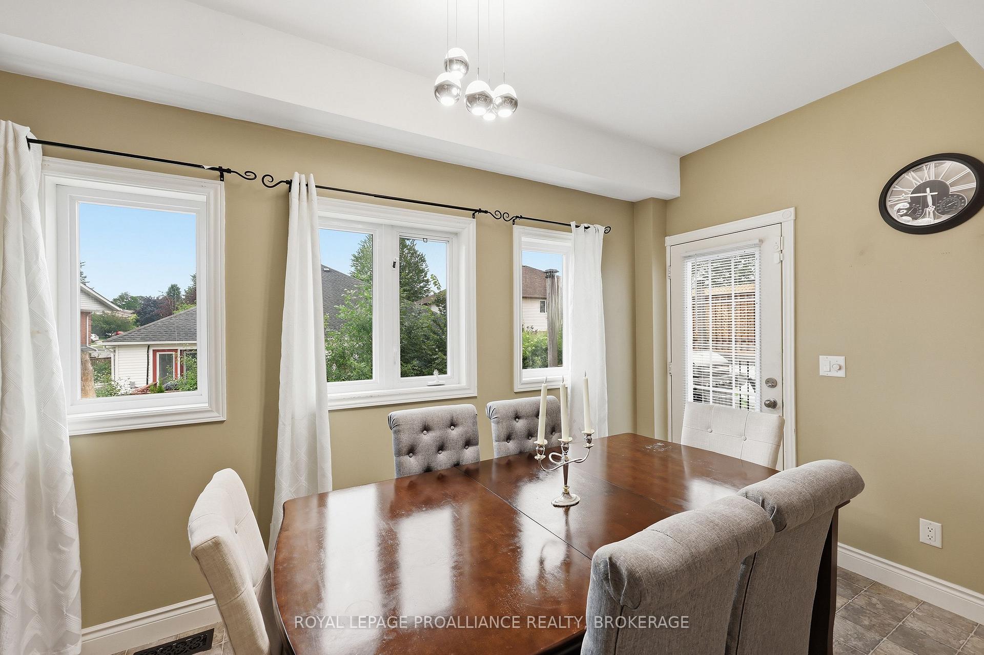 Photo 10 of 440 Conservatory Drive, Kingston, City SouthWest — HOMEH