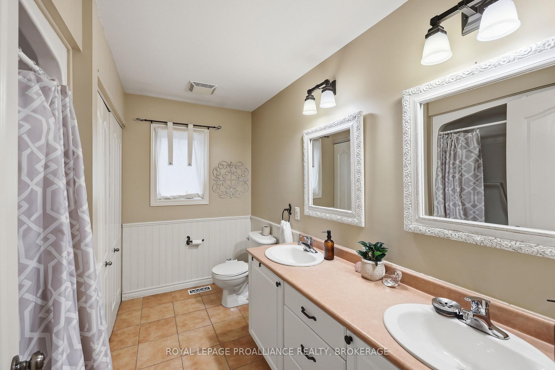 Photo 23 of 440 Conservatory Drive, Kingston, City SouthWest — HOMEH